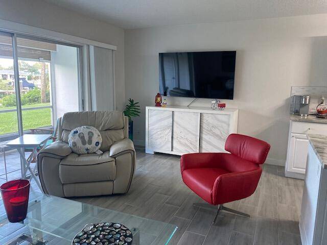North Palm Beach, FL 33408,342 Southwind DR 111