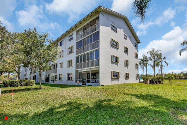 Pembroke Pines, FL 33027,900 SW 125th Way 212