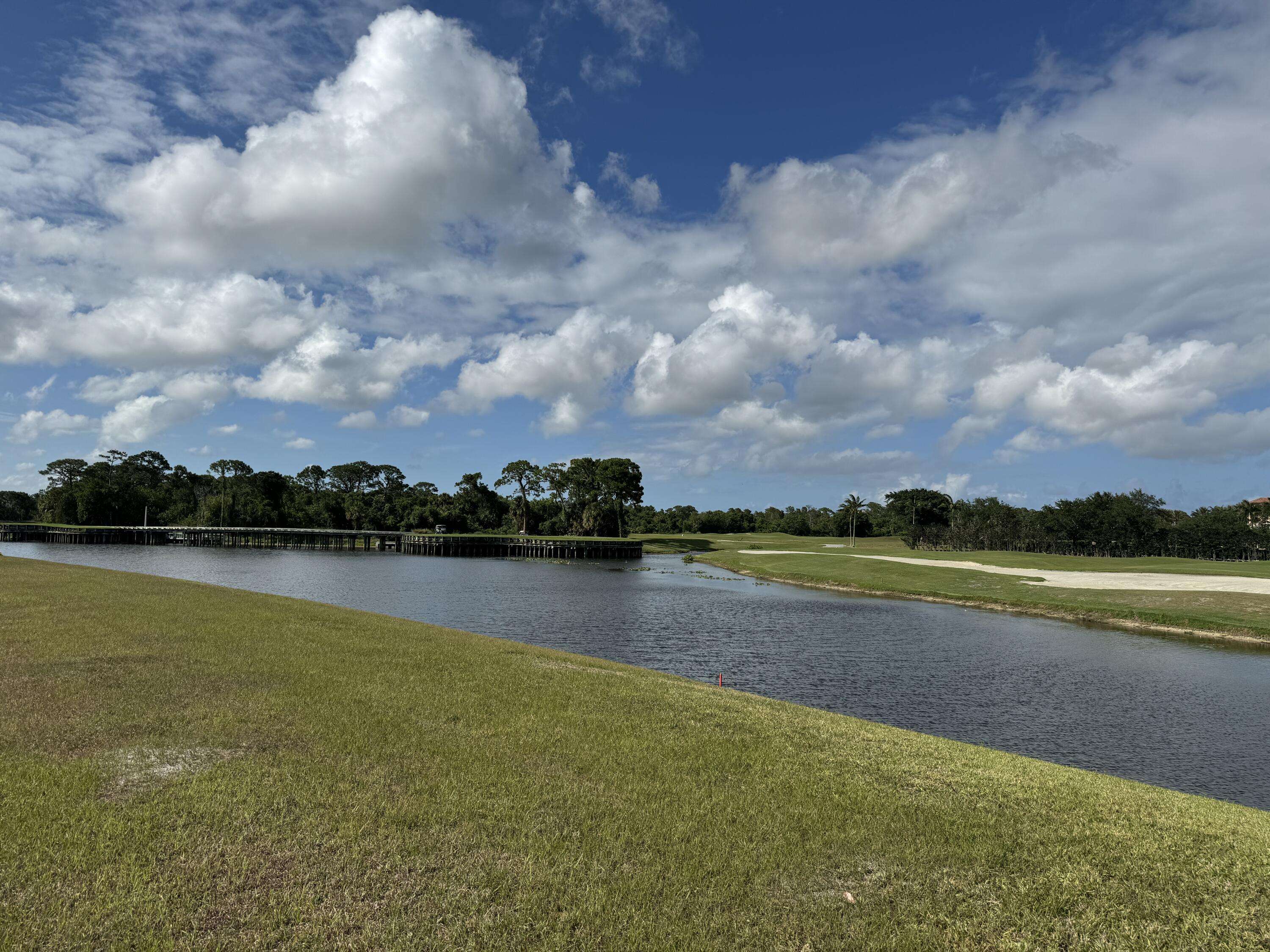 Port Saint Lucie, FL 34984,118 SE Rio Angelica