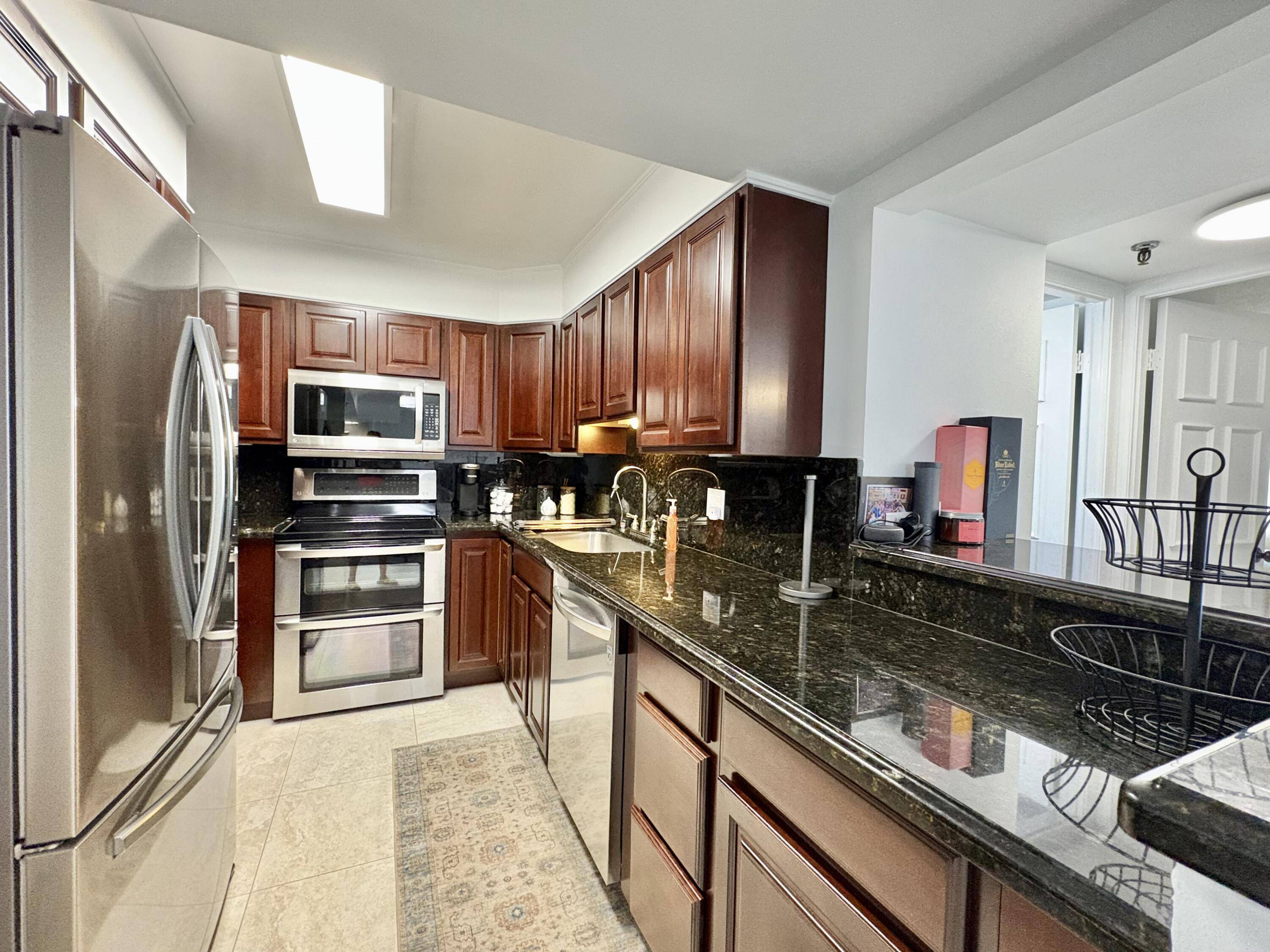 Boca Raton, FL 33487,5280 NW 2nd AVE 412