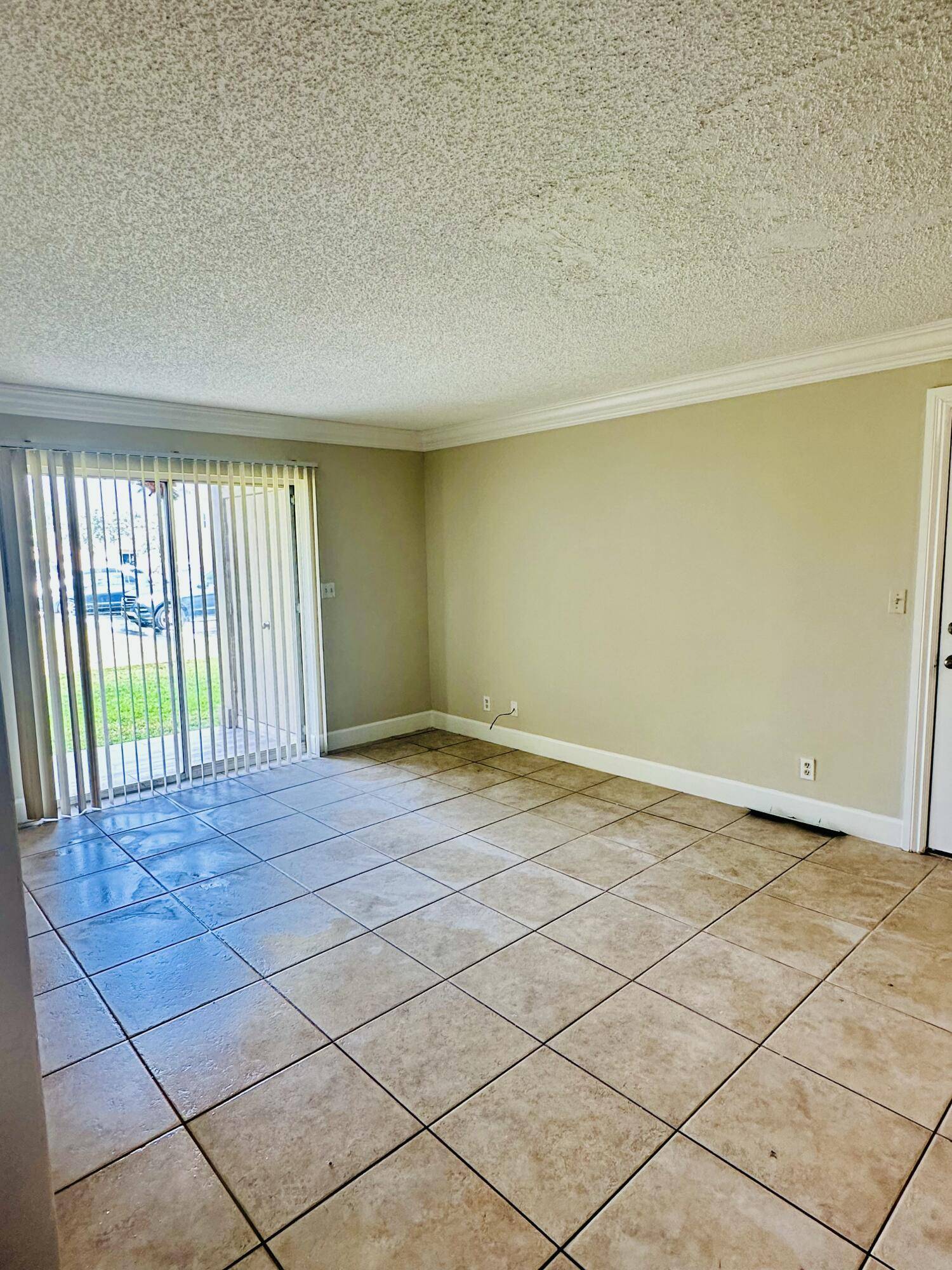 West Palm Beach, FL 33415,1798 Abbey RD 108
