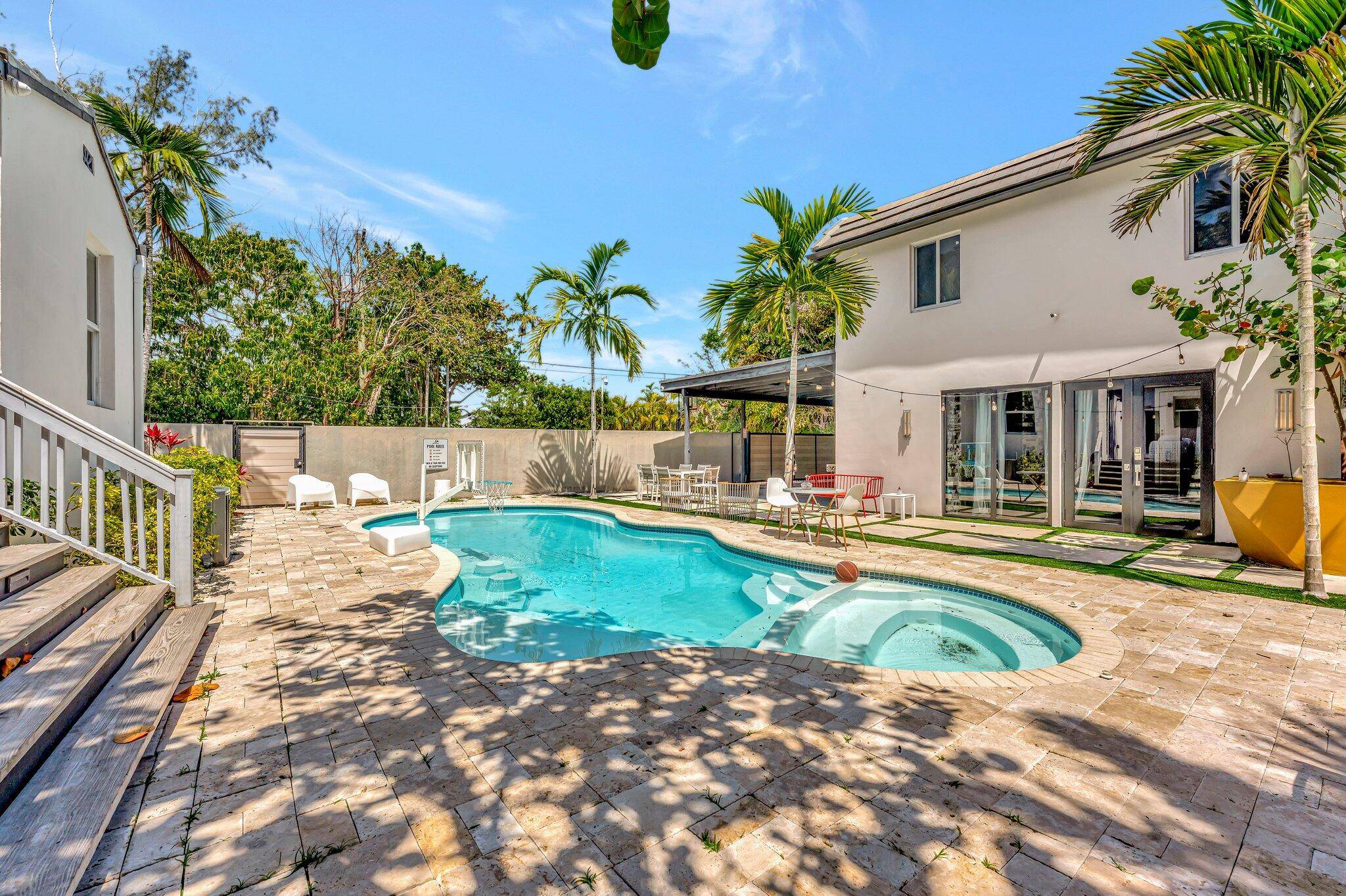 Biscayne Park, FL 33161,430 NE 121st ST