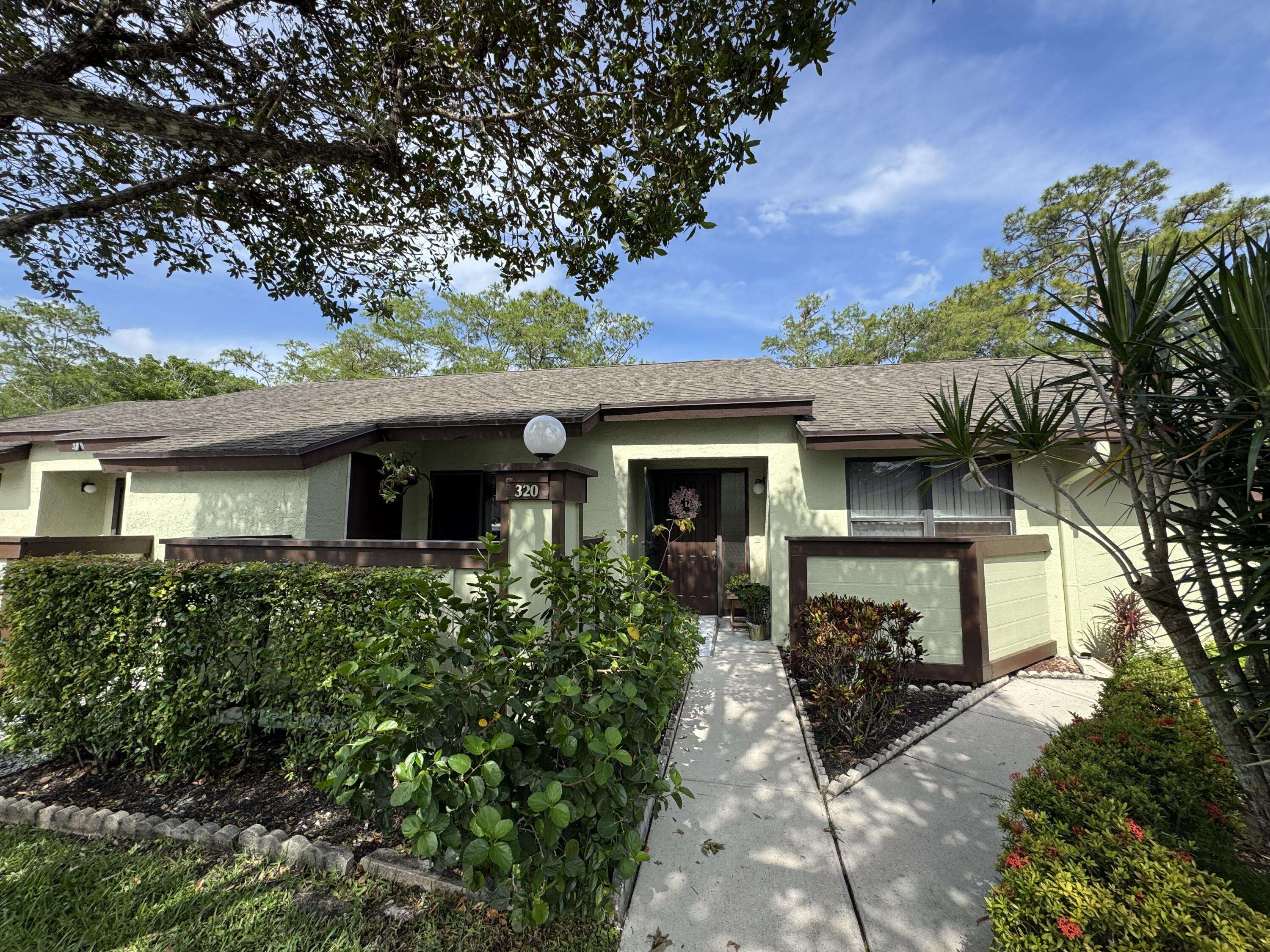 Royal Palm Beach, FL 33411,320 Elmira CT