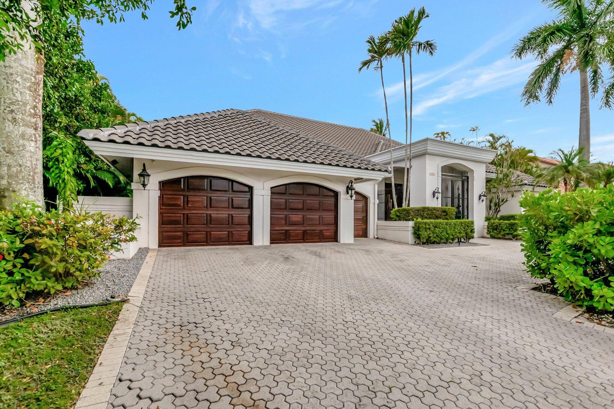 Boca Raton, FL 33496,2393 NW 59th ST