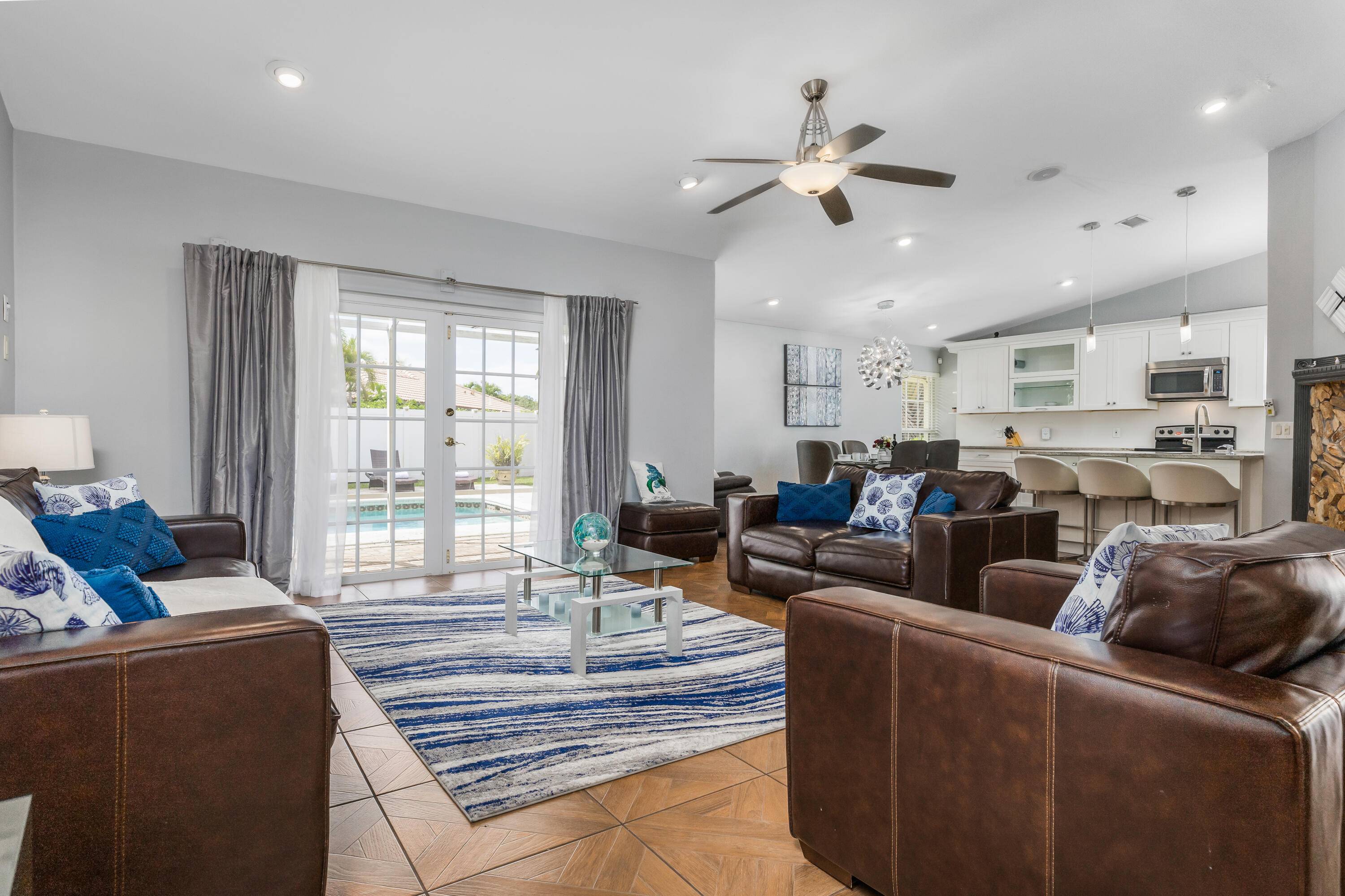 Boca Raton, FL 33433,7049 San Salvador DR