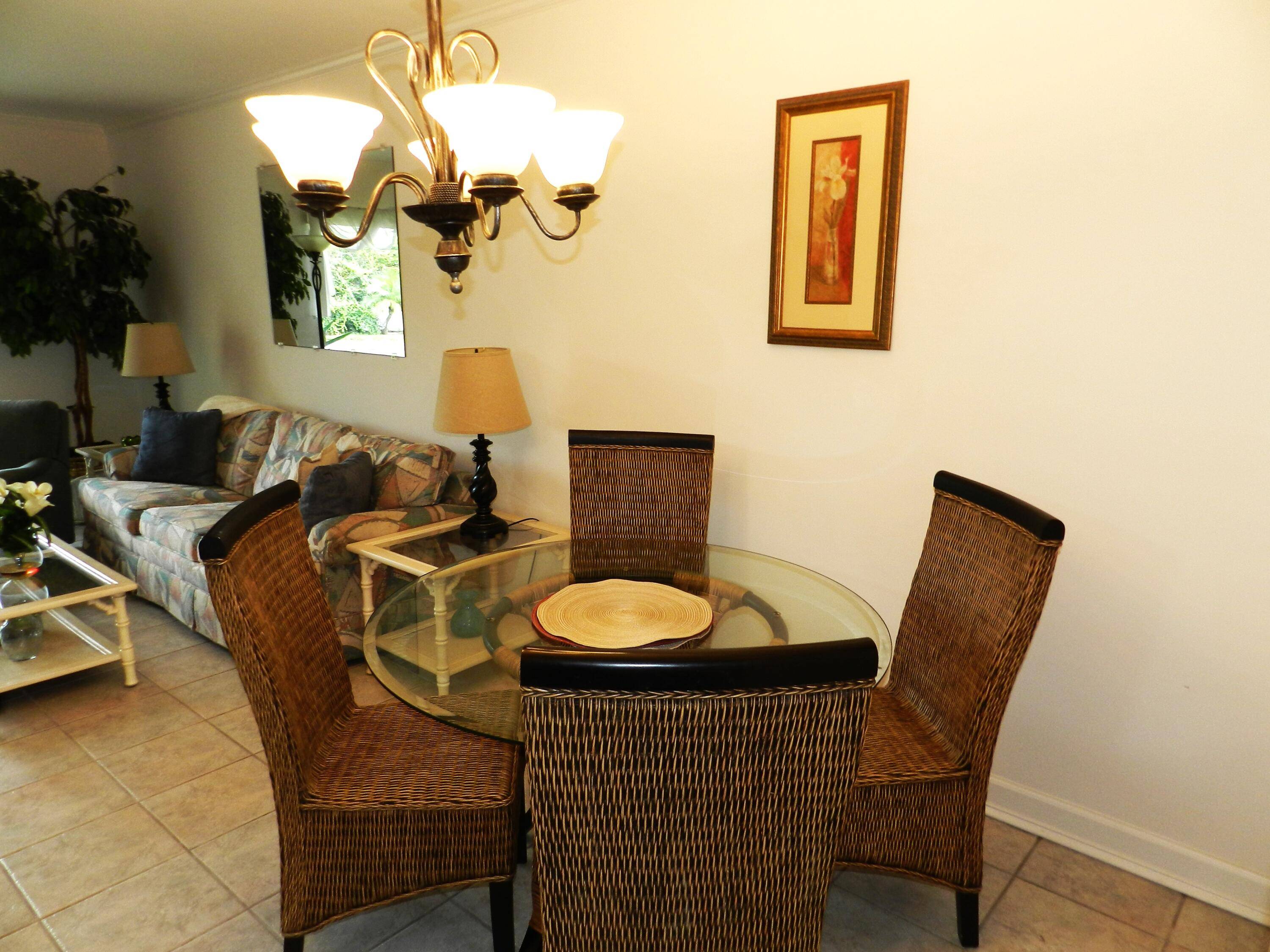 Boynton Beach, FL 33435,320 North BLVD 1c