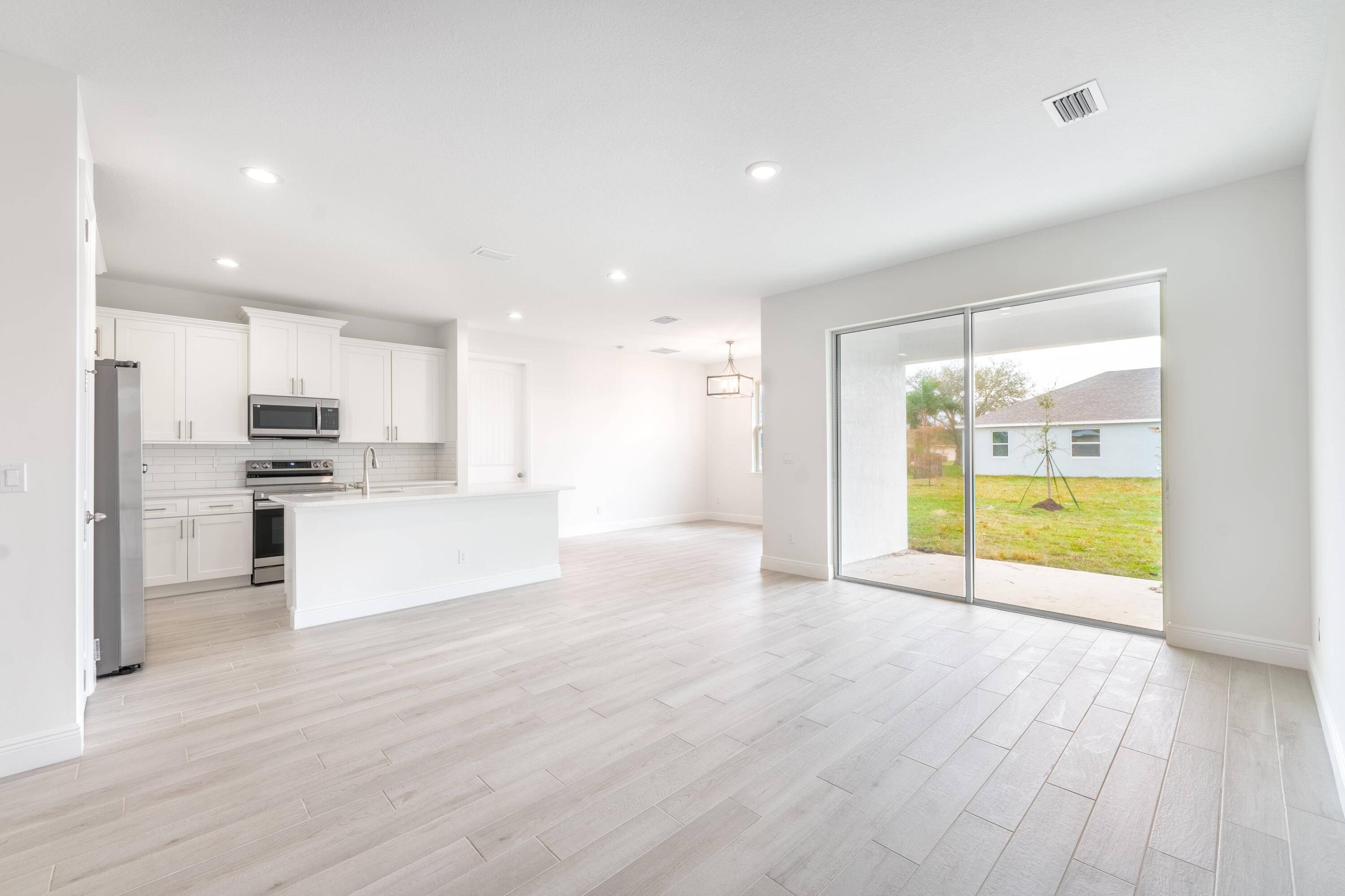 Fort Pierce, FL 34982,5013 Seagrape DR