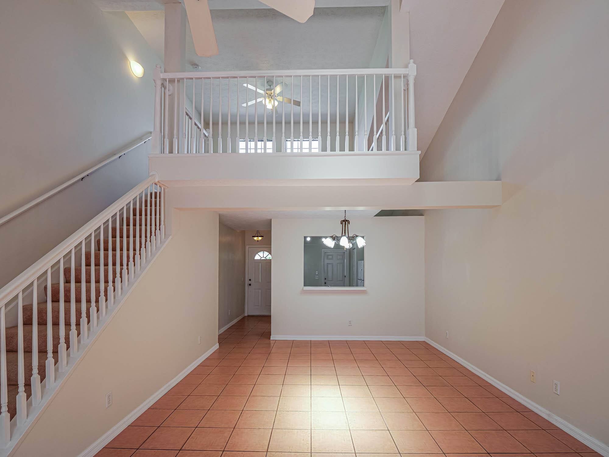 Vero Beach, FL 32960,455 9th PL