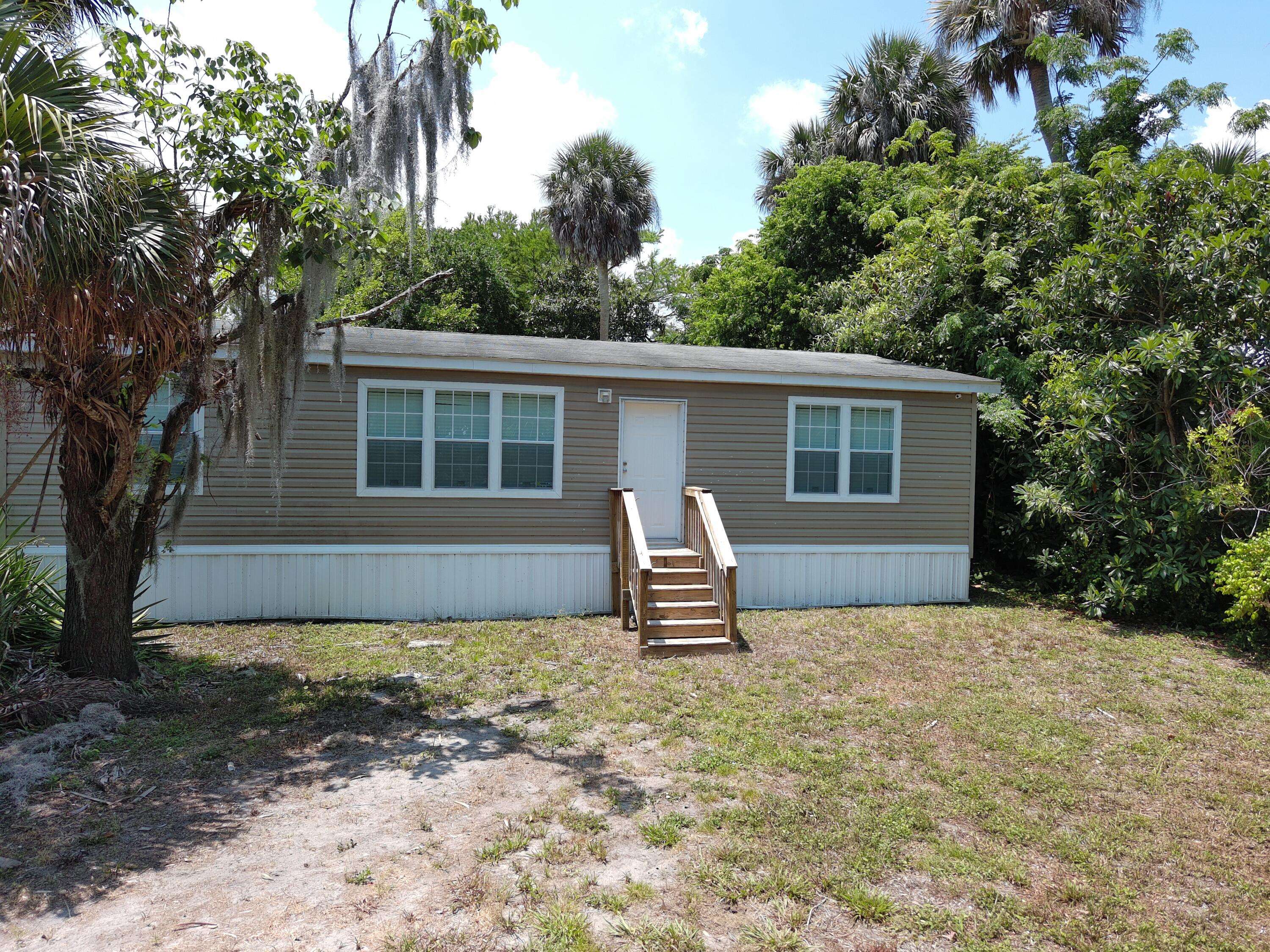 Moore Haven, FL 33471,1084 Arvin LN