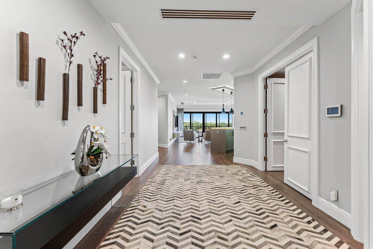 Boca Raton, FL 33433,7383 Orangewood LN 304