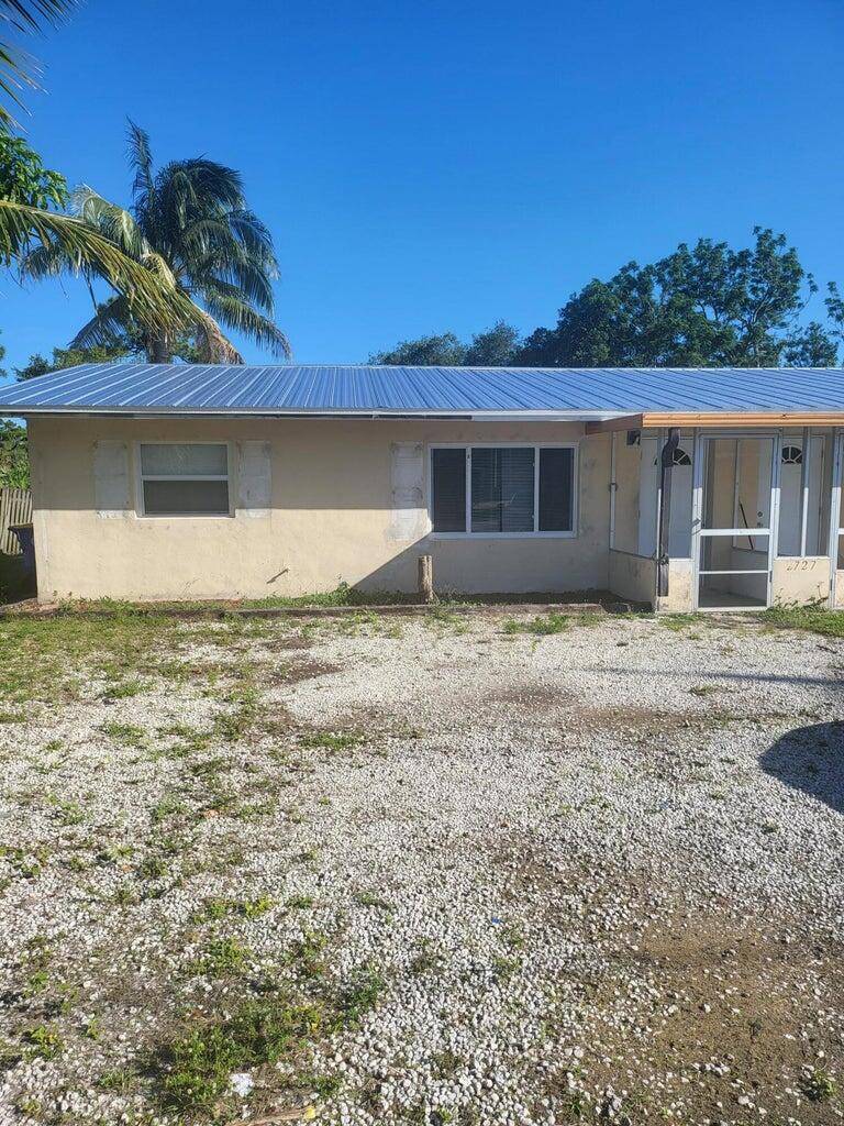 Stuart, FL 34997,2727 SE Normand ST #1