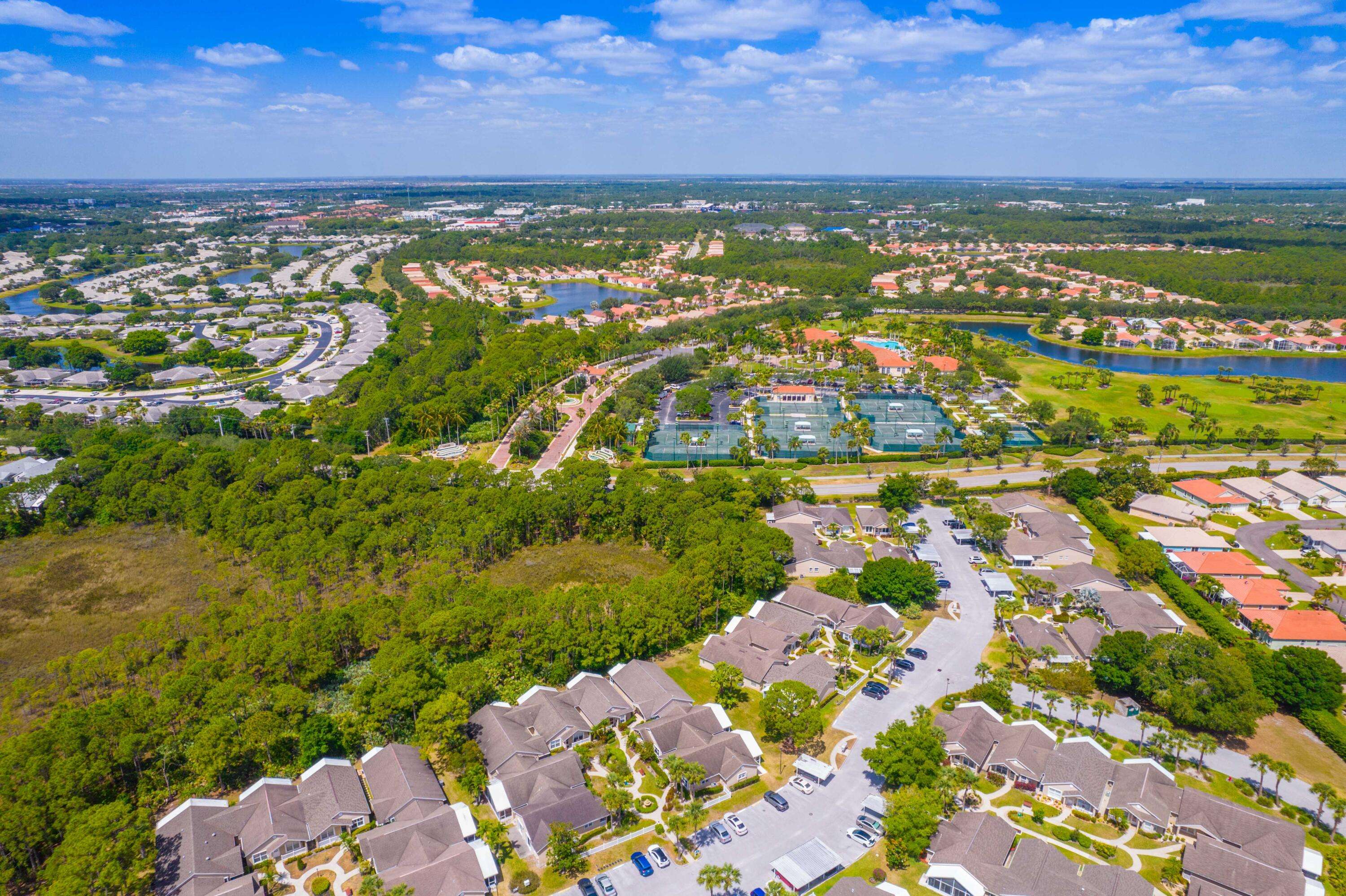 Port Saint Lucie, FL 34986,607 NW San Remo CIR