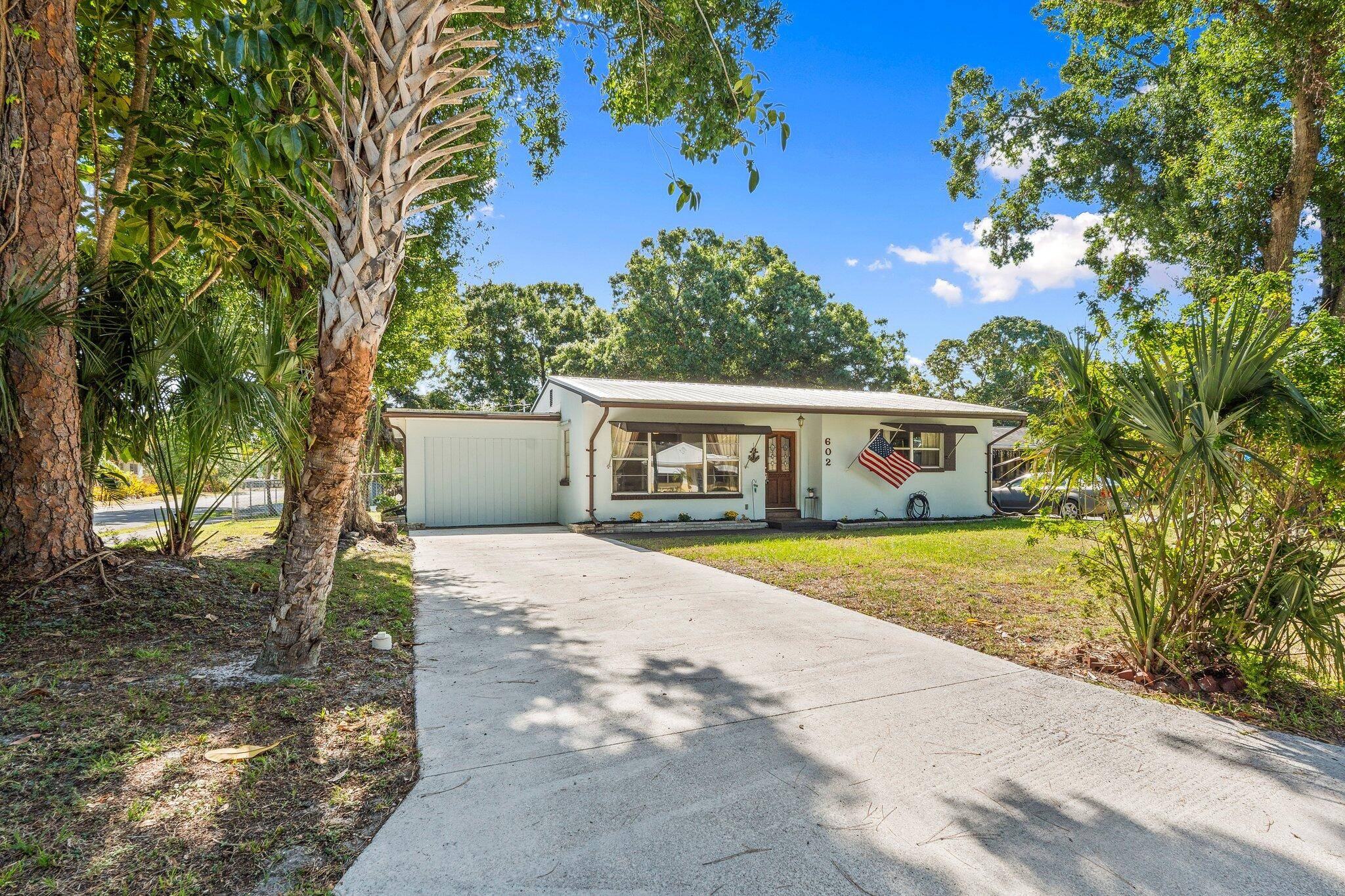 Fort Pierce, FL 34950,602 S 15th CT