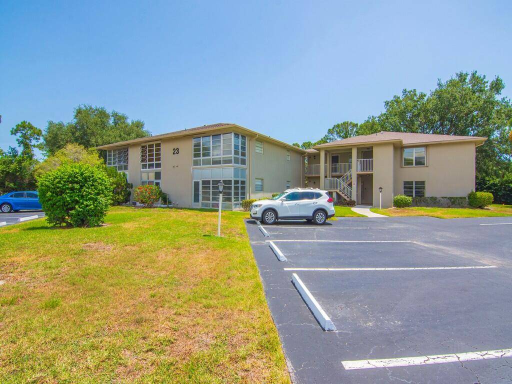 Port Saint Lucie, FL 34952,23 W Lake Vista 207 TRL 207