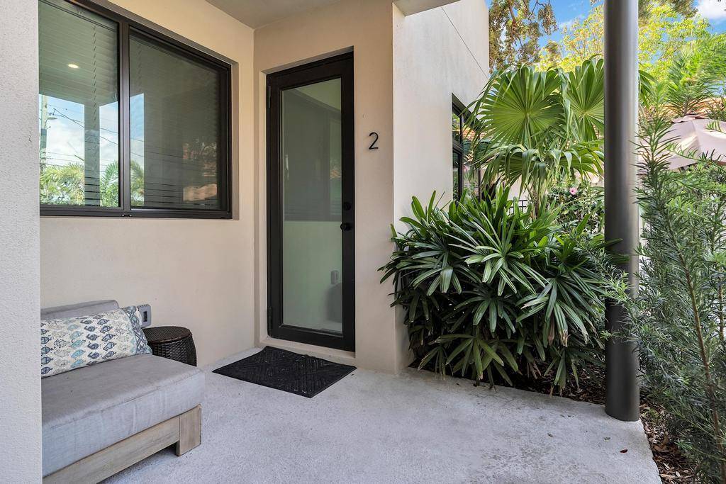 Lake Worth Beach, FL 33460,15 S Ocean Breeze 1-W