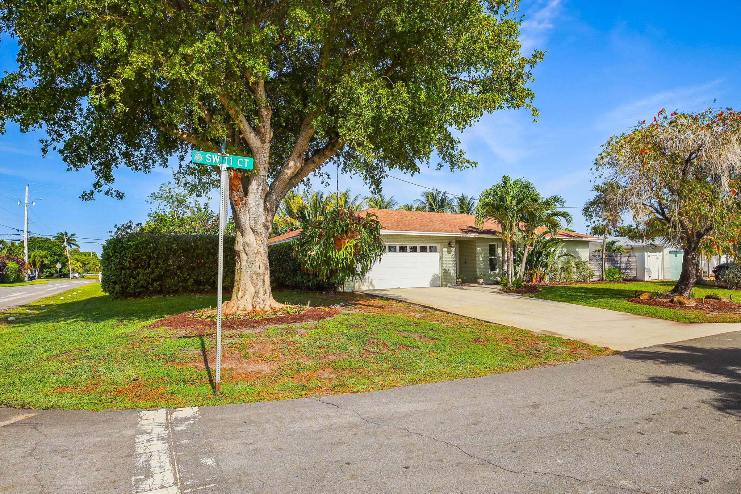Boynton Beach, FL 33426,2502 SW 11th CT