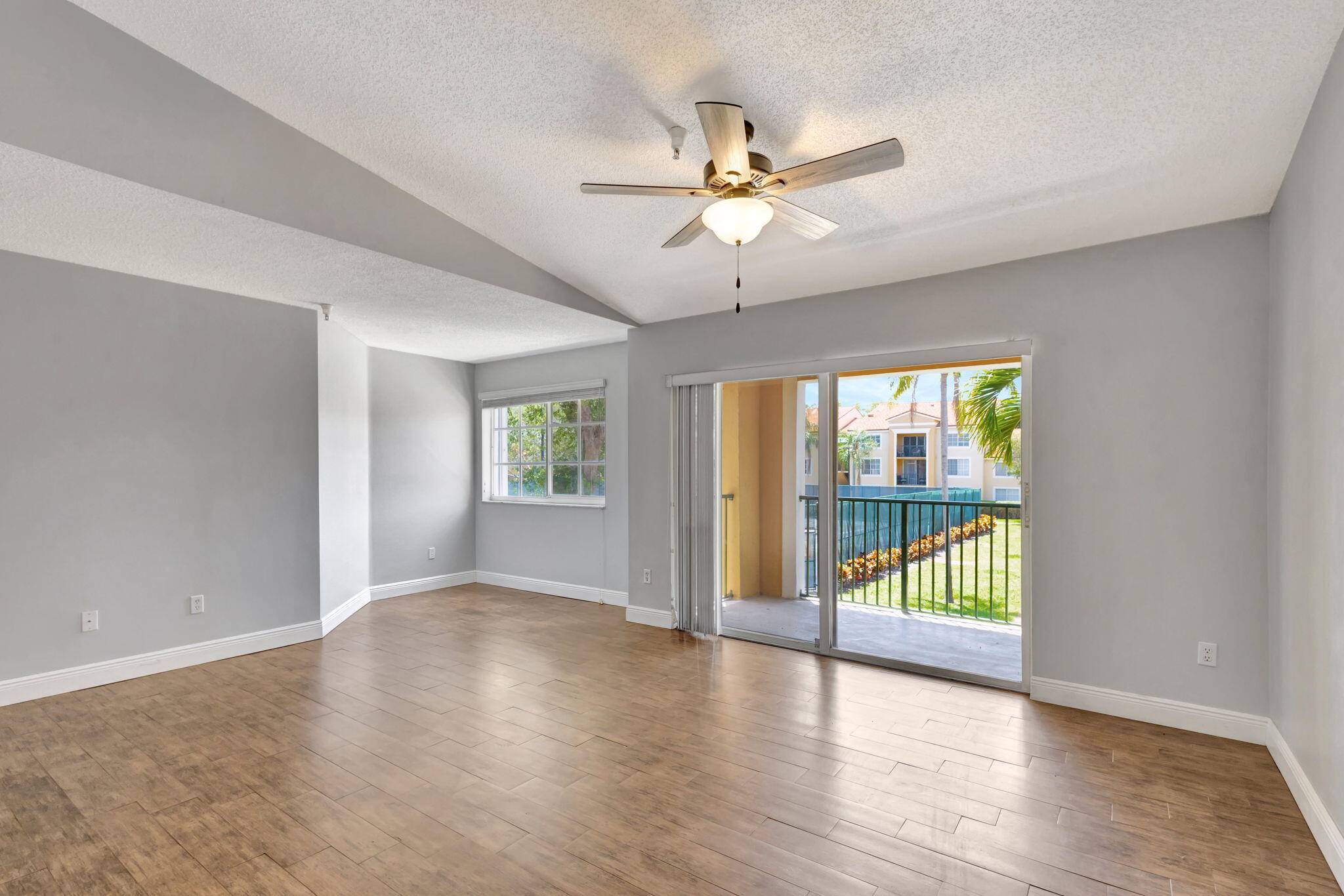 Hypoluxo, FL 33462,120 Yacht Club WAY 208