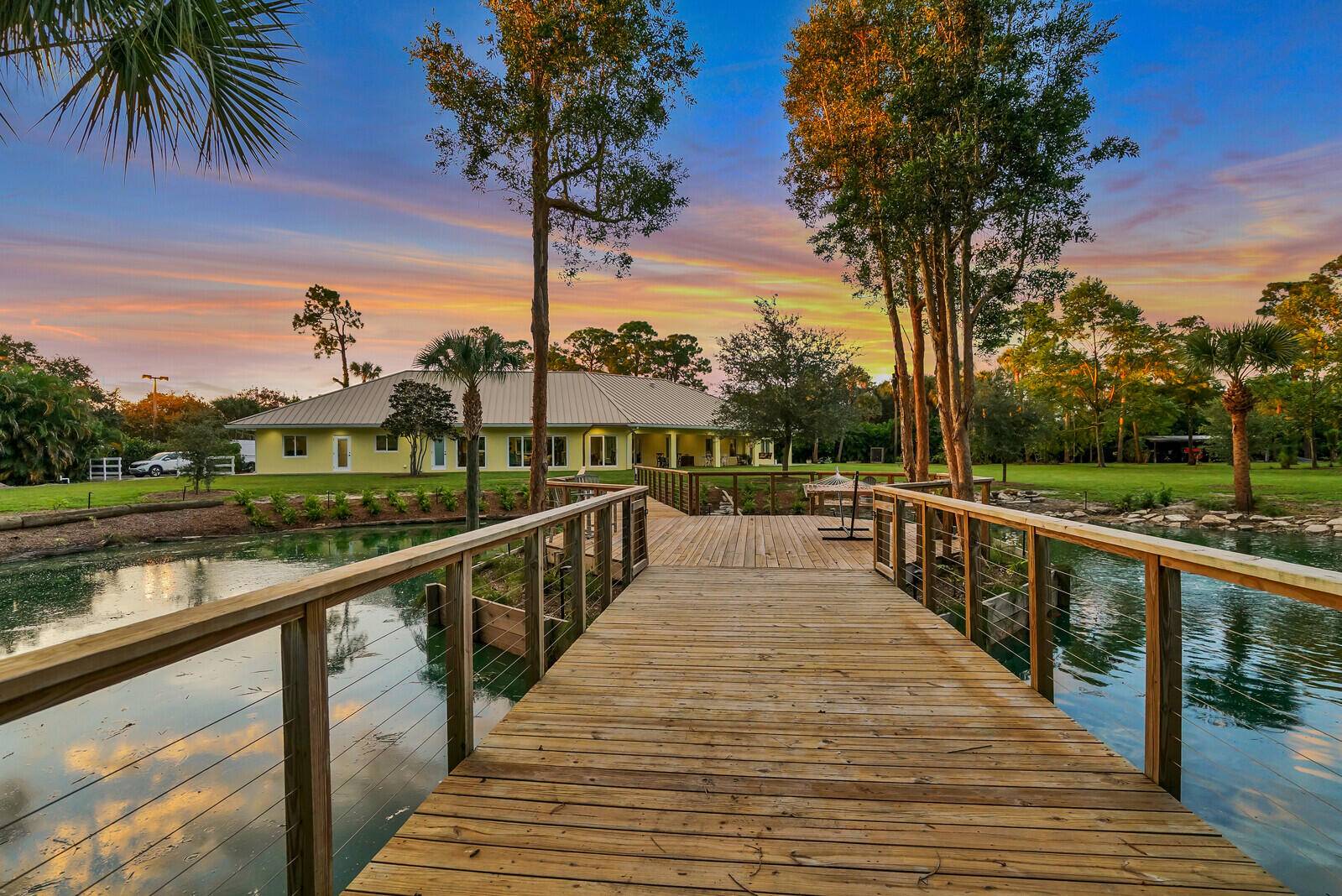 West Palm Beach, FL 33413,6624 Dillman RD