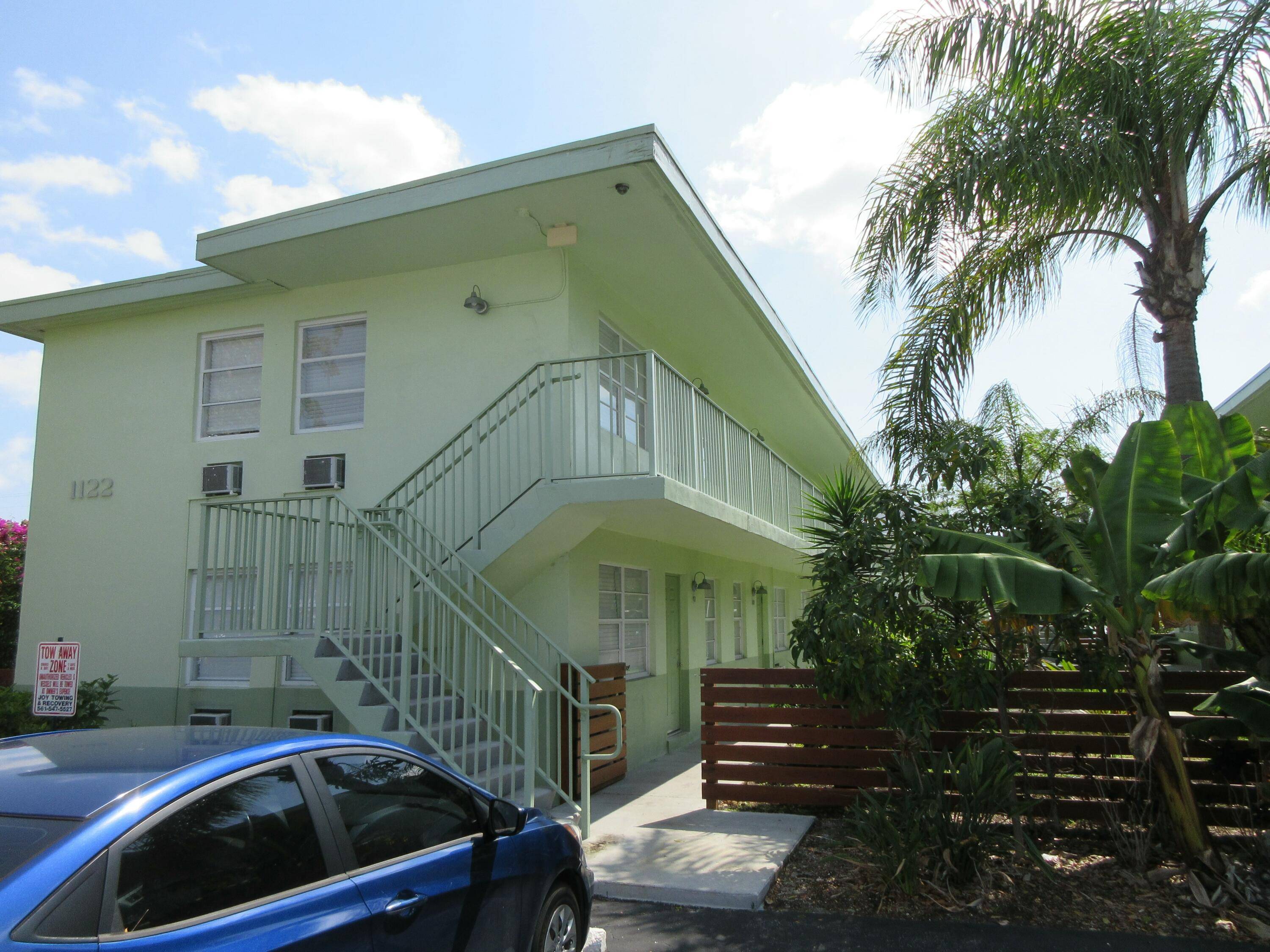 Lake Worth, FL 33460,1118 N H ST 2