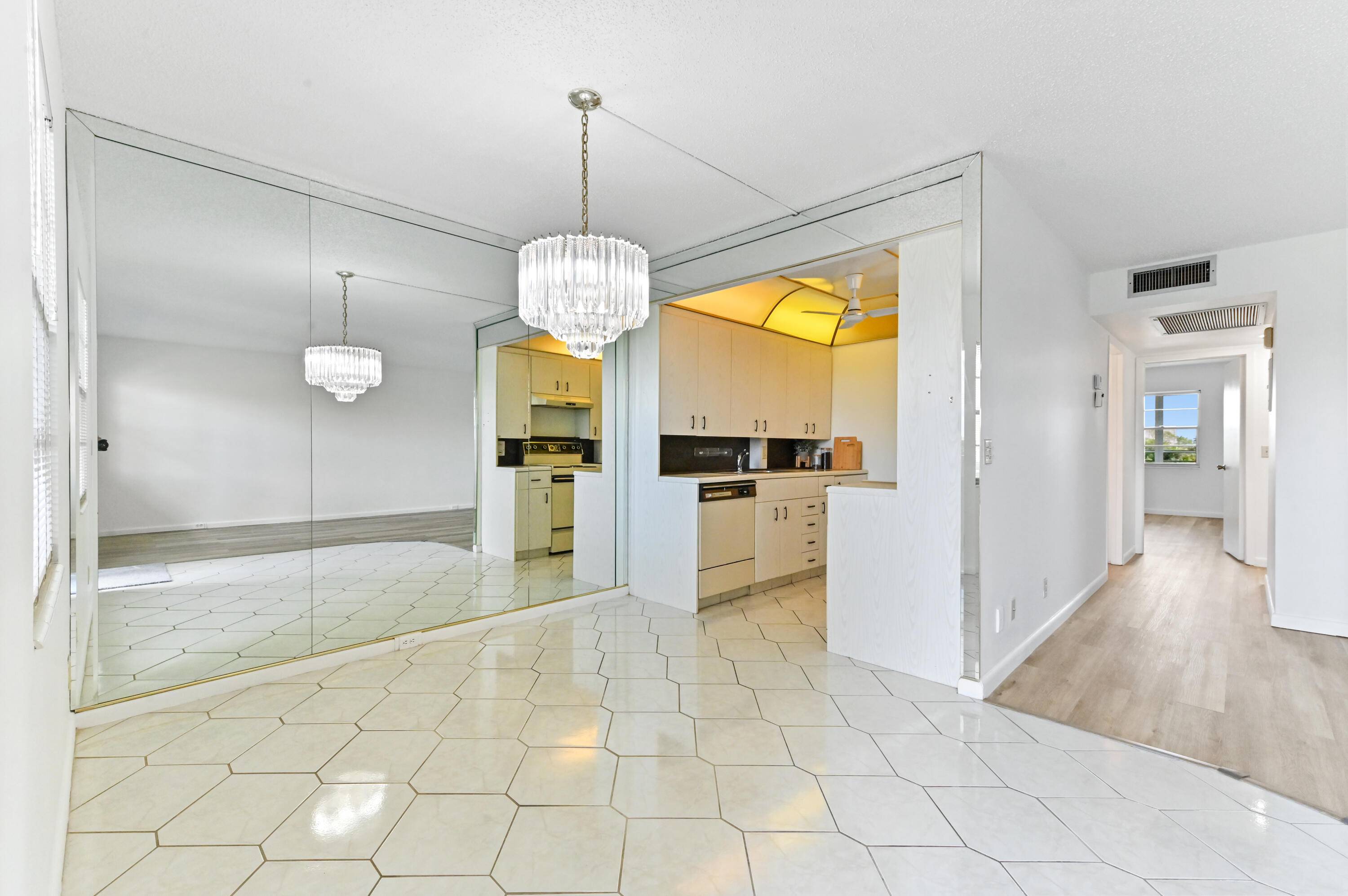Boca Raton, FL 33434,3066 Ainslie D