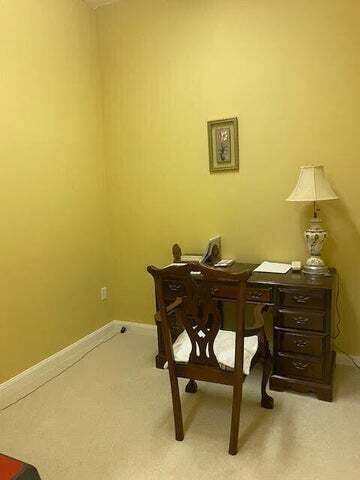 Fort Pierce, FL 34949,31 W Harbour Isle DR Ph06