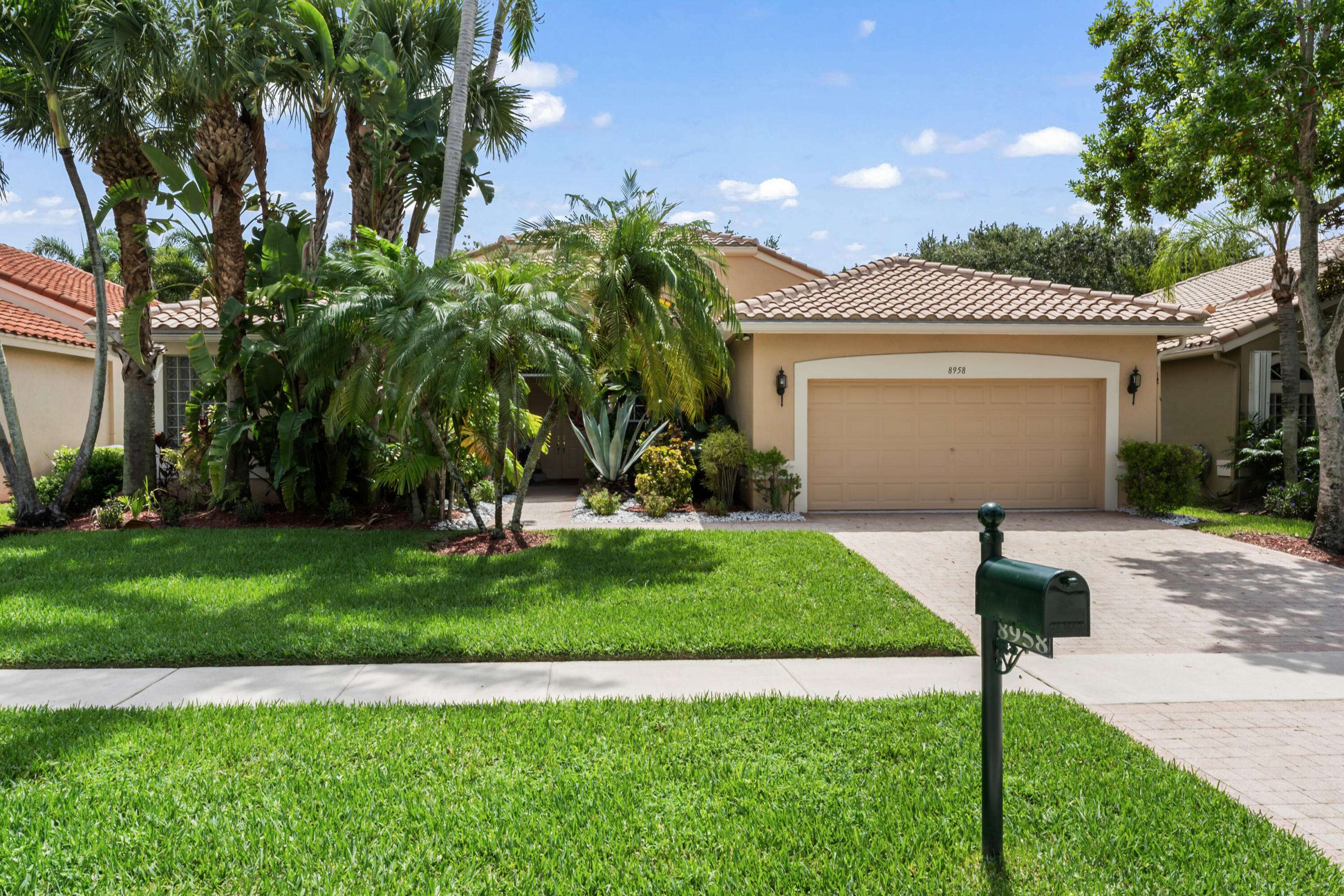 Boynton Beach, FL 33472,8958 Terni LN