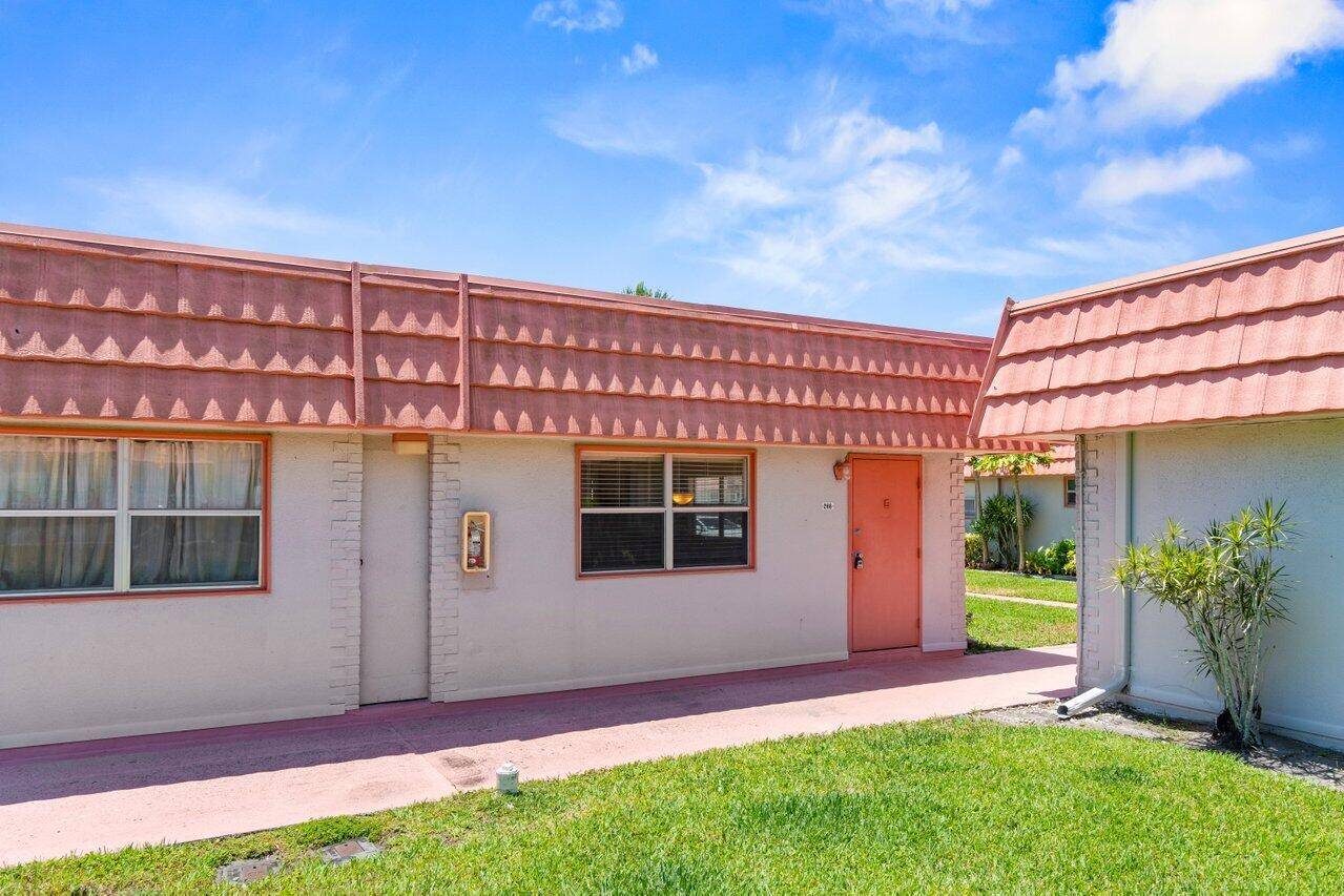 Delray Beach, FL 33446,266 Seville L