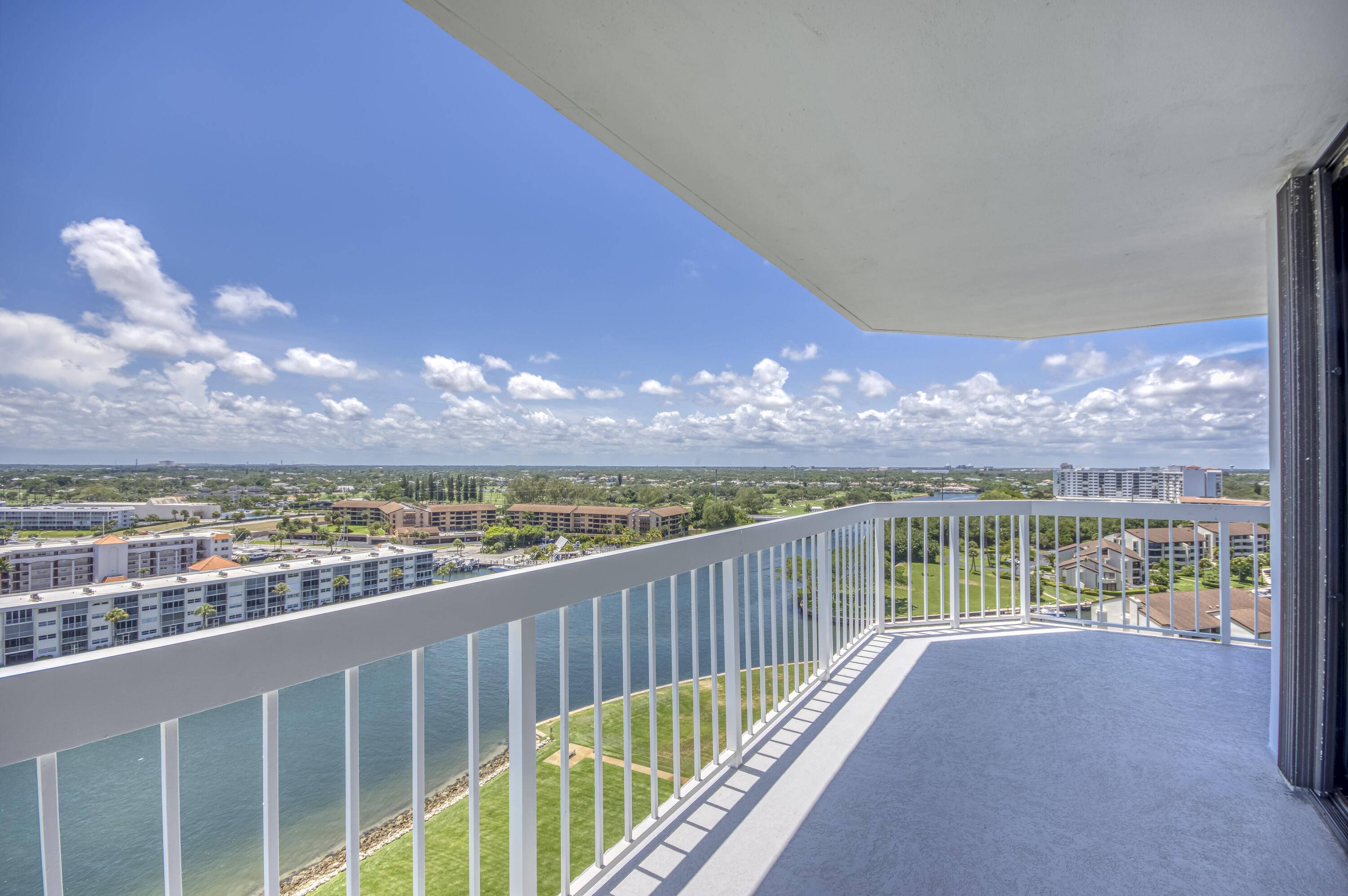 North Palm Beach, FL 33408,123 Lakeshore DR 1644