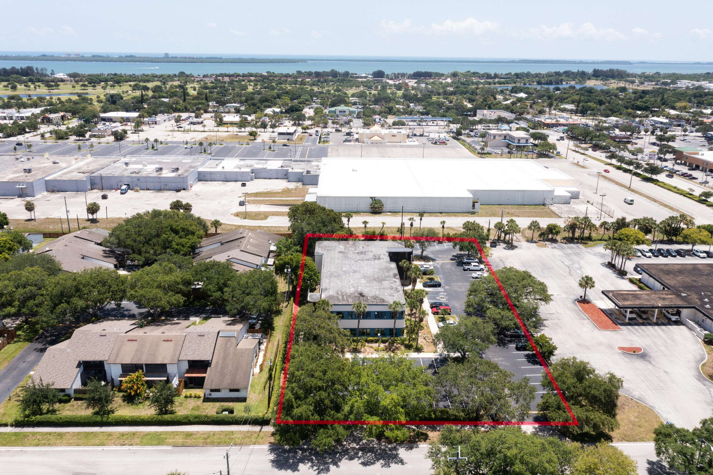 Fort Pierce, FL 34950,2222 Colonial RD