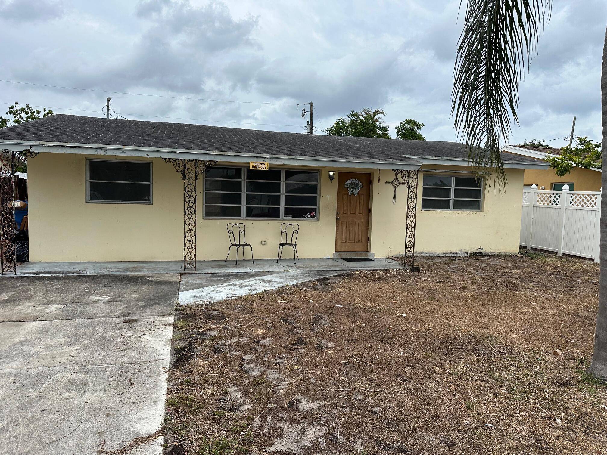 Lantana, FL 33462,615 Garnett ST