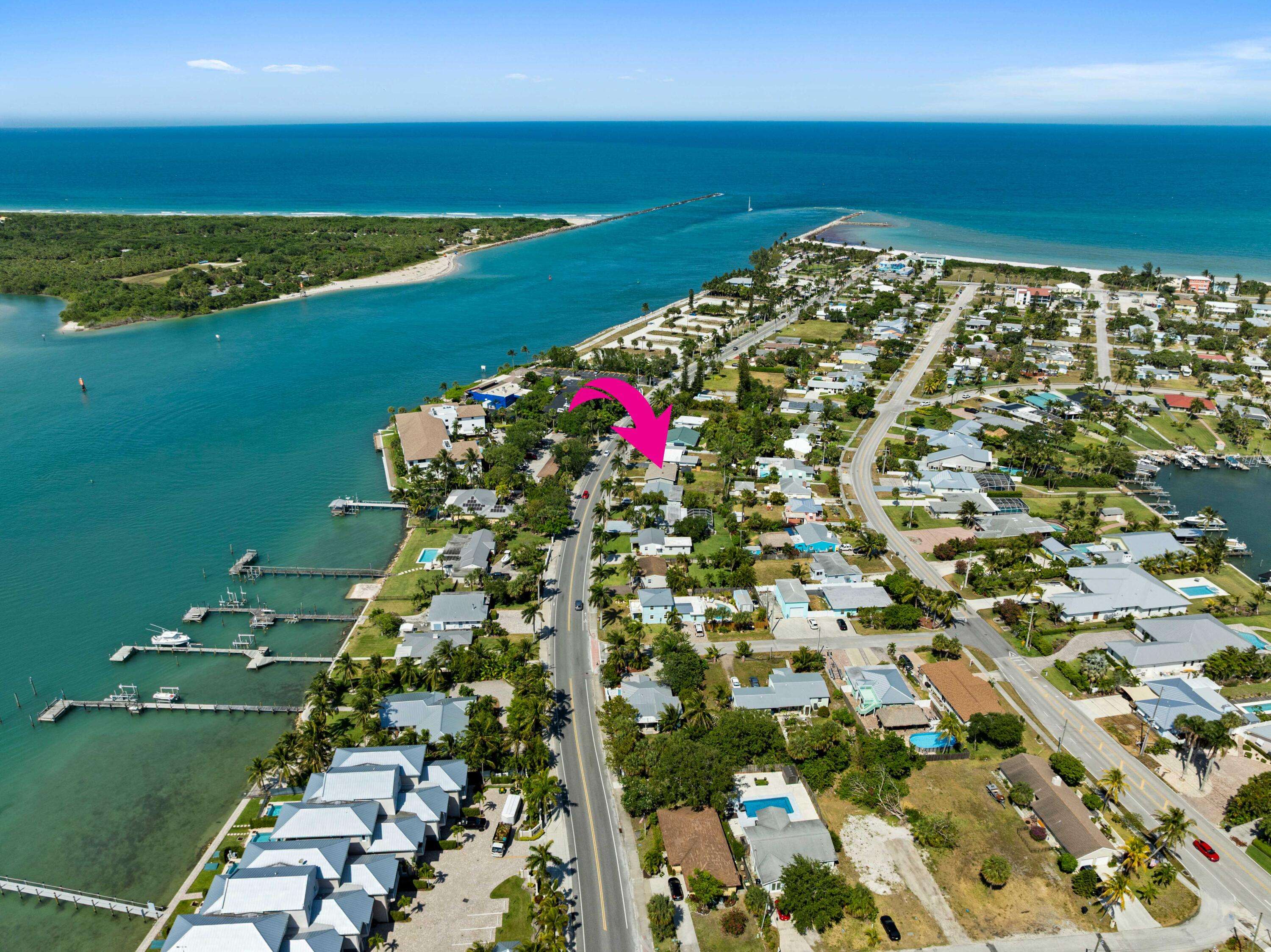 Hutchinson Island, FL 34949,1625 Seaway DR