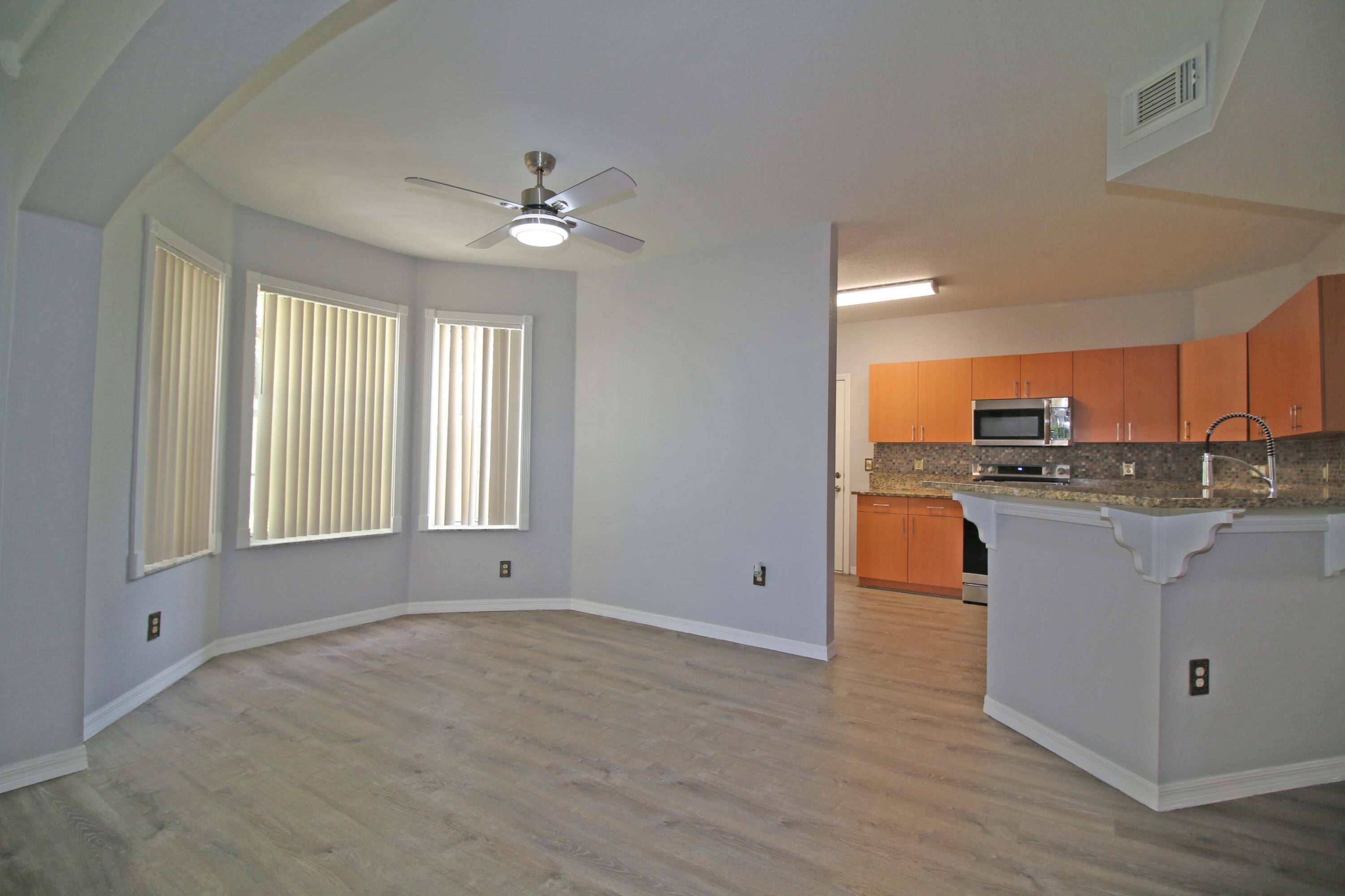 Port Saint Lucie, FL 34986,170 SW Peacock BLVD 36-103