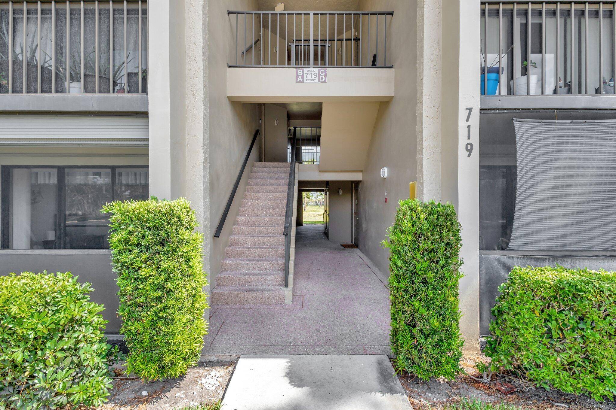Greenacres, FL 33415,719 Sunny Pine WAY A1