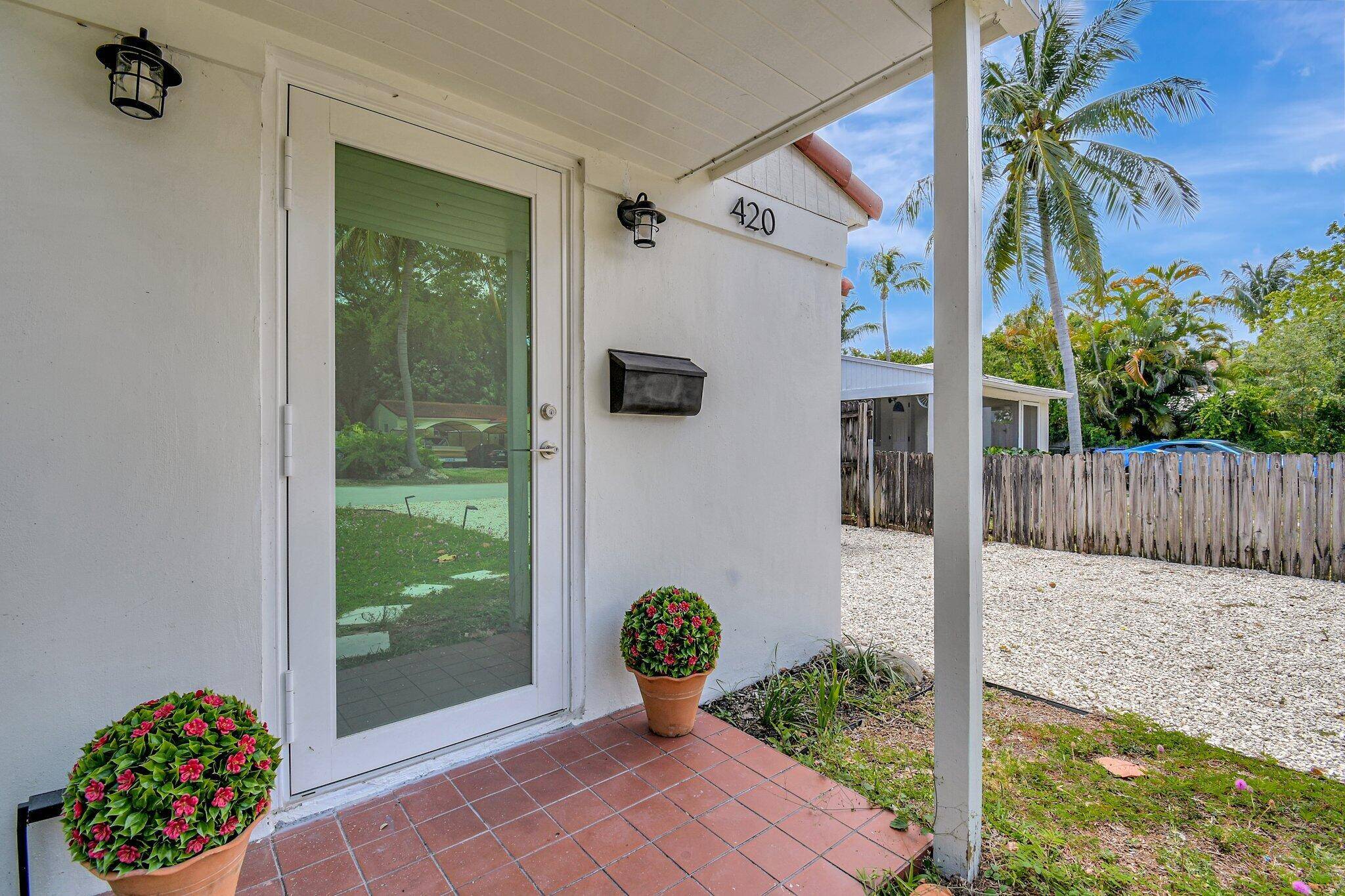 Fort Lauderdale, FL 33315,420 SW 13 ST