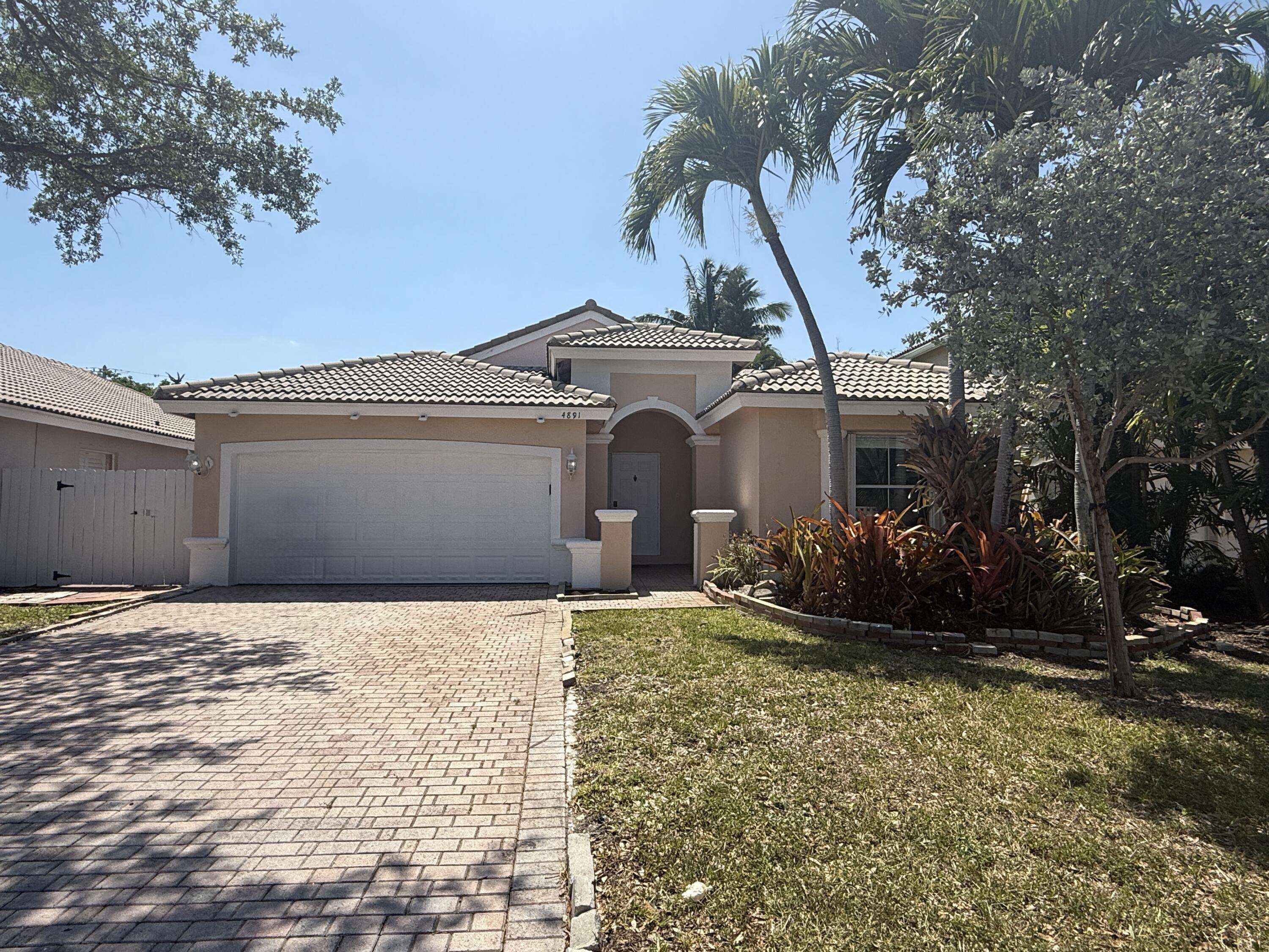 Hollywood, FL 33312,4891 SW 34th TER