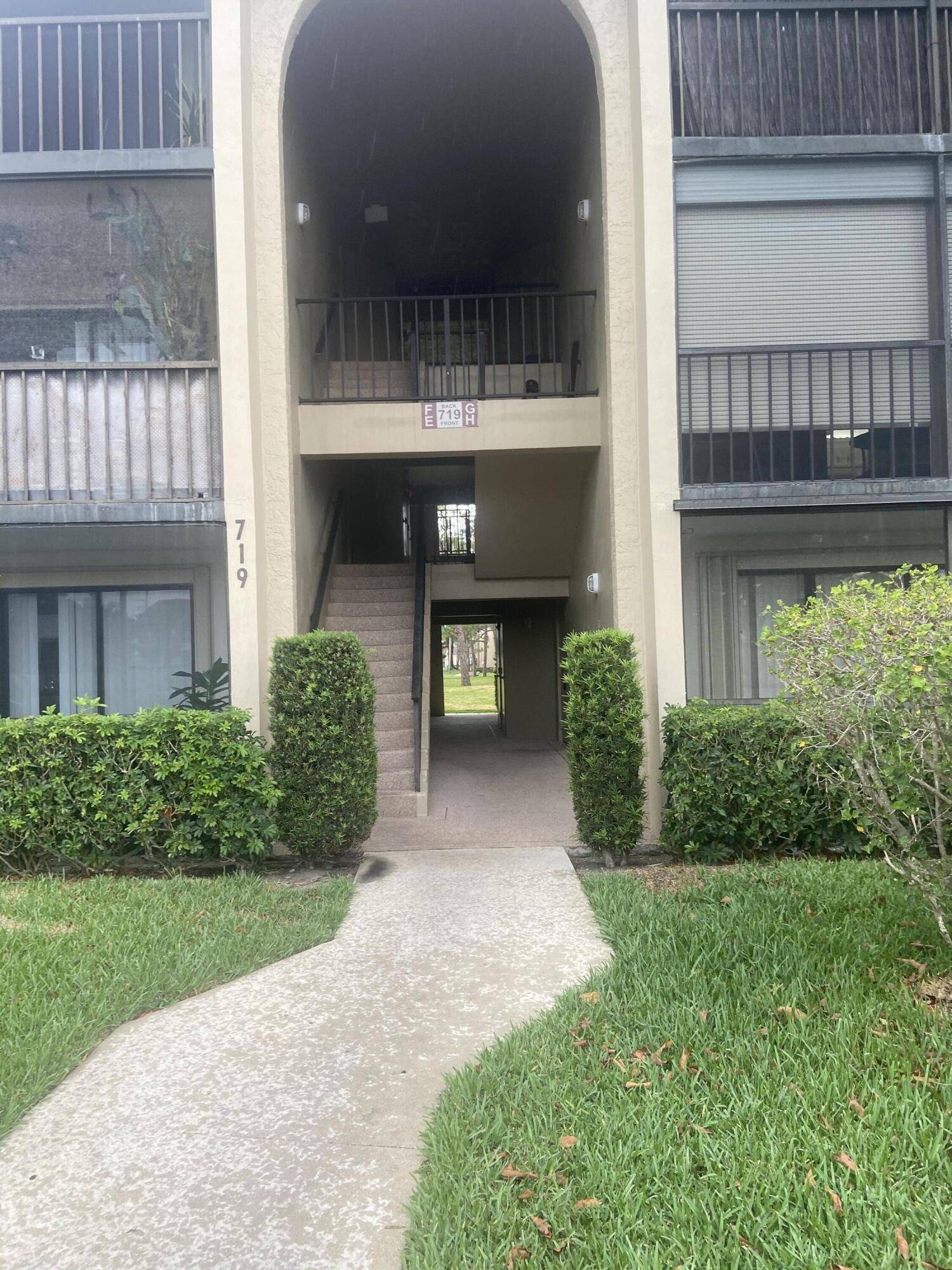 Greenacres, FL 33415,719 Sunny Pine WAY G1