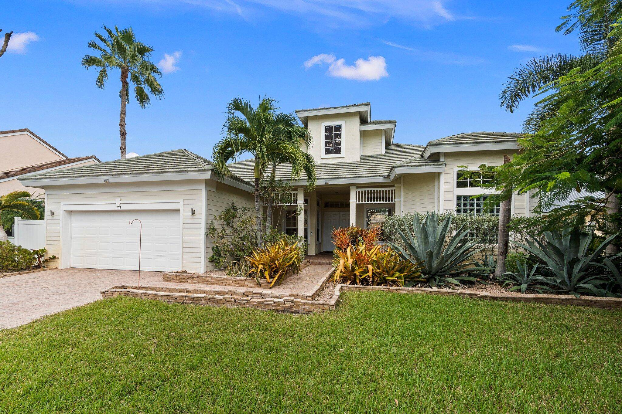 Port Saint Lucie, FL 34986,104 NW Rockbridge CT