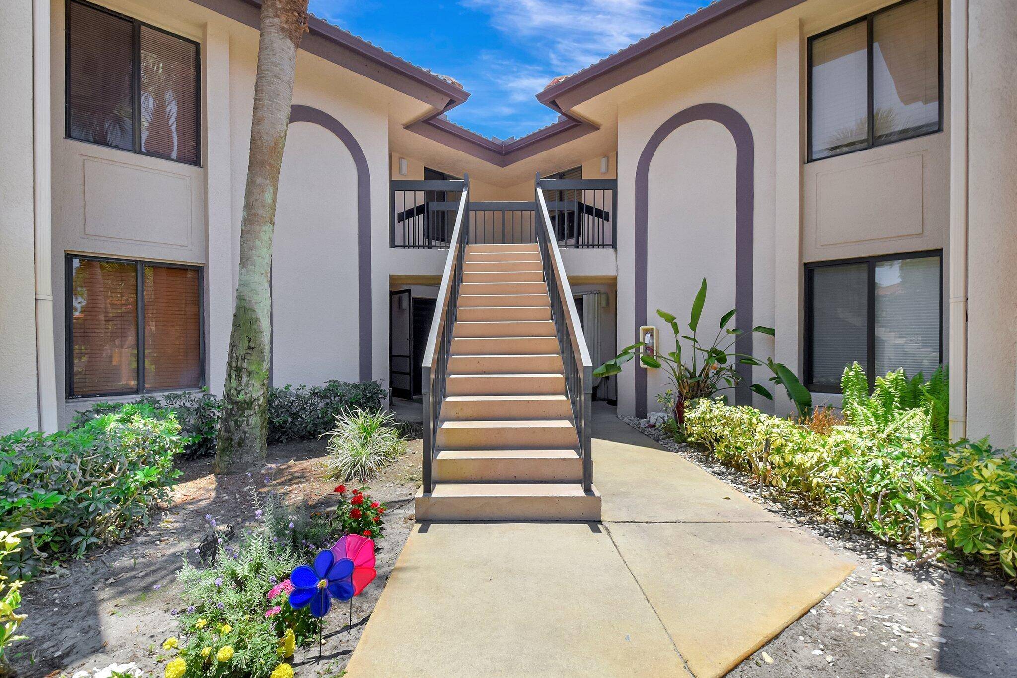 Boca Raton, FL 33487,5151 W Club CIR 205