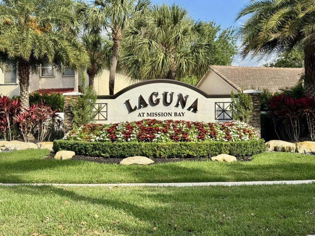 Boca Raton, FL 33428,10577 Santa Laguna DR