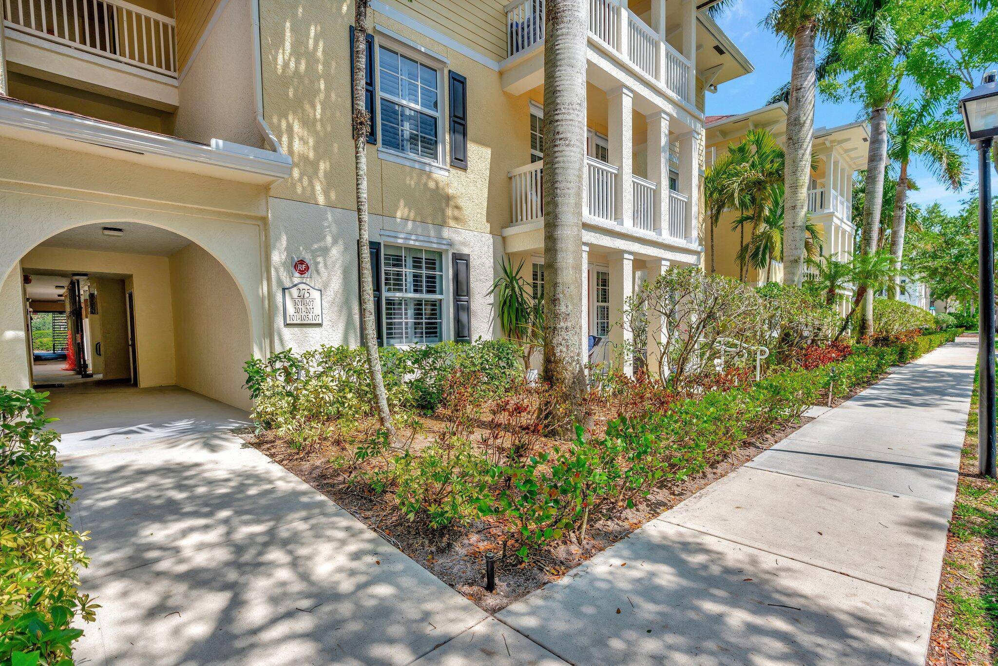 Jupiter, FL 33458,275 Murcia DR 101