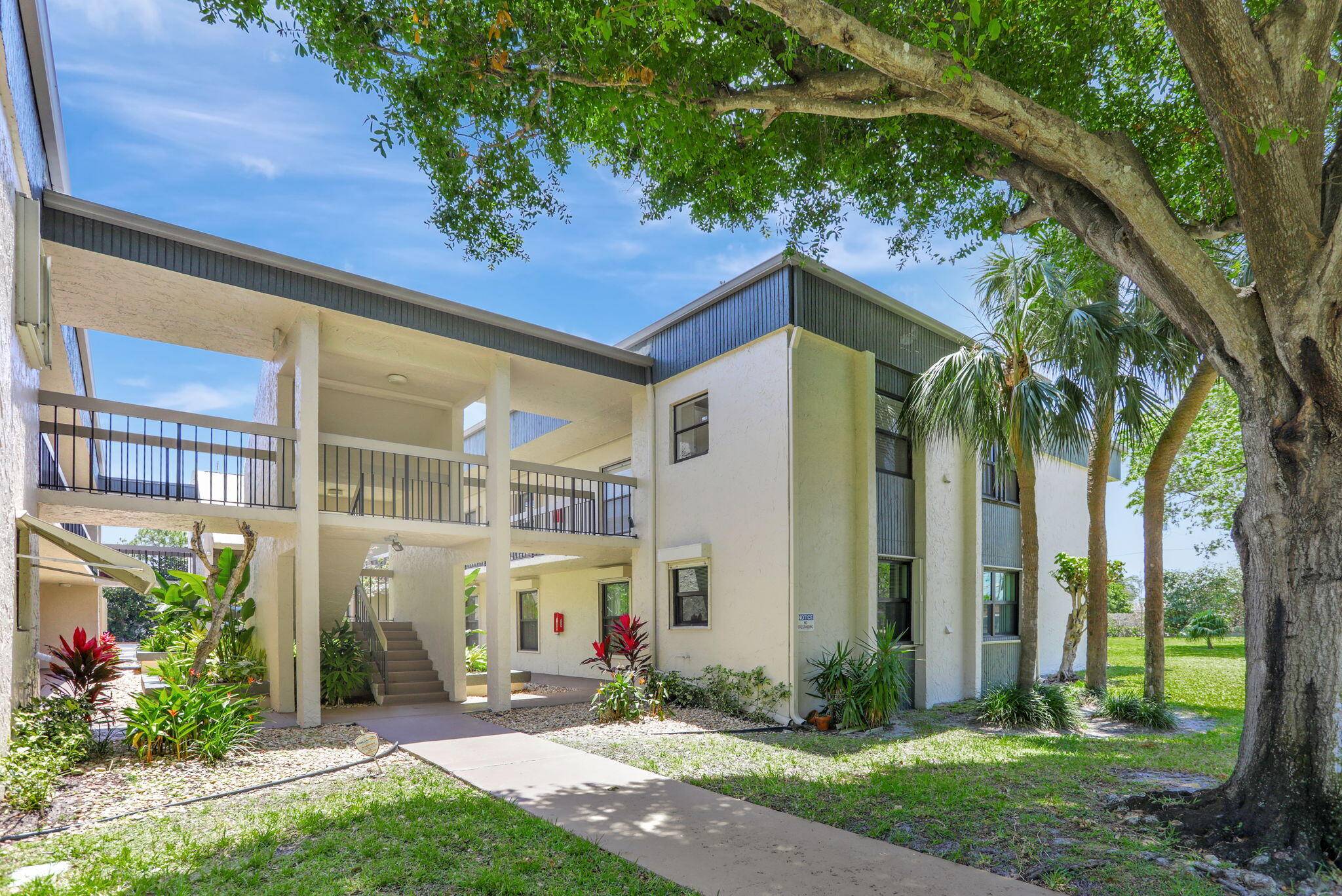 Deerfield Beach, FL 33441,225 SE 10th ST 9d