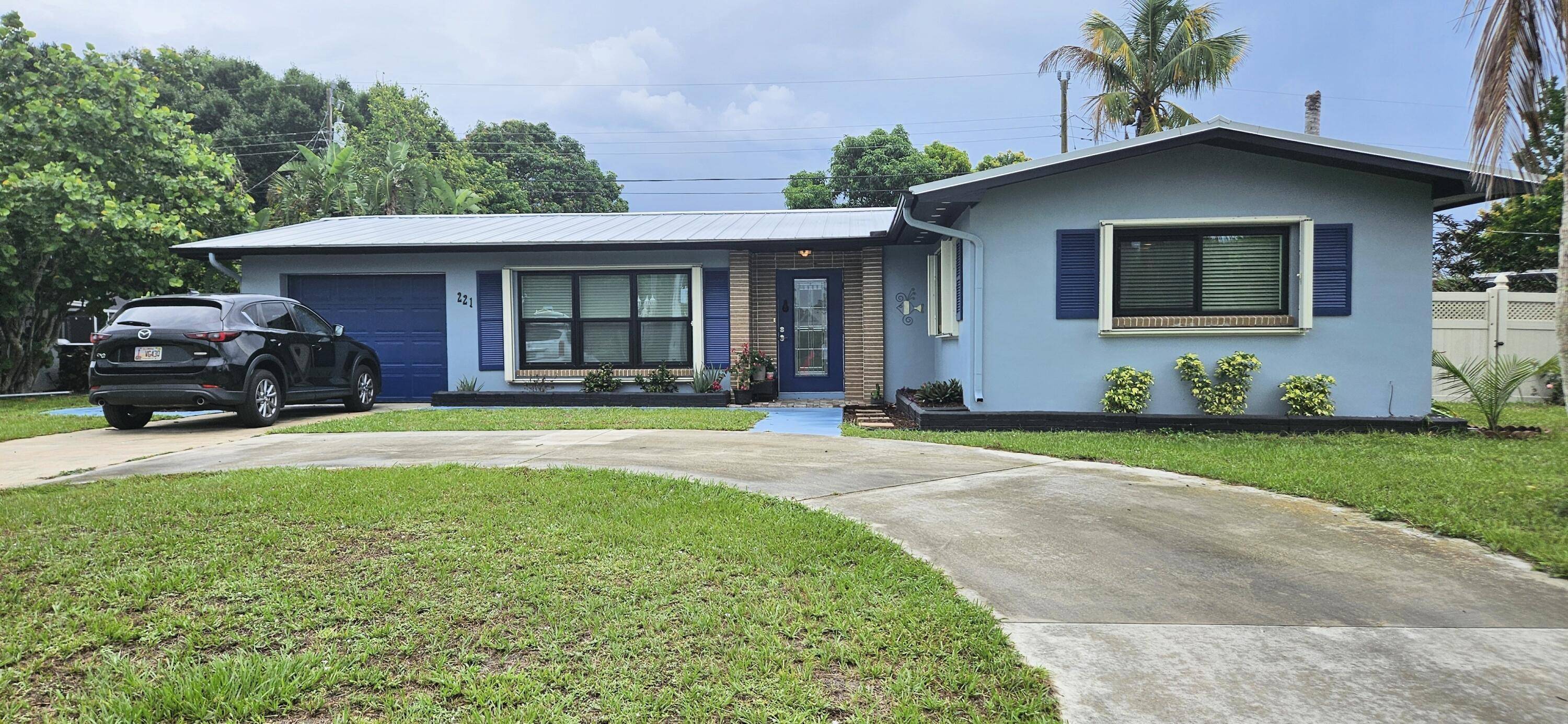Port Saint Lucie, FL 34952,221 Riomar DR