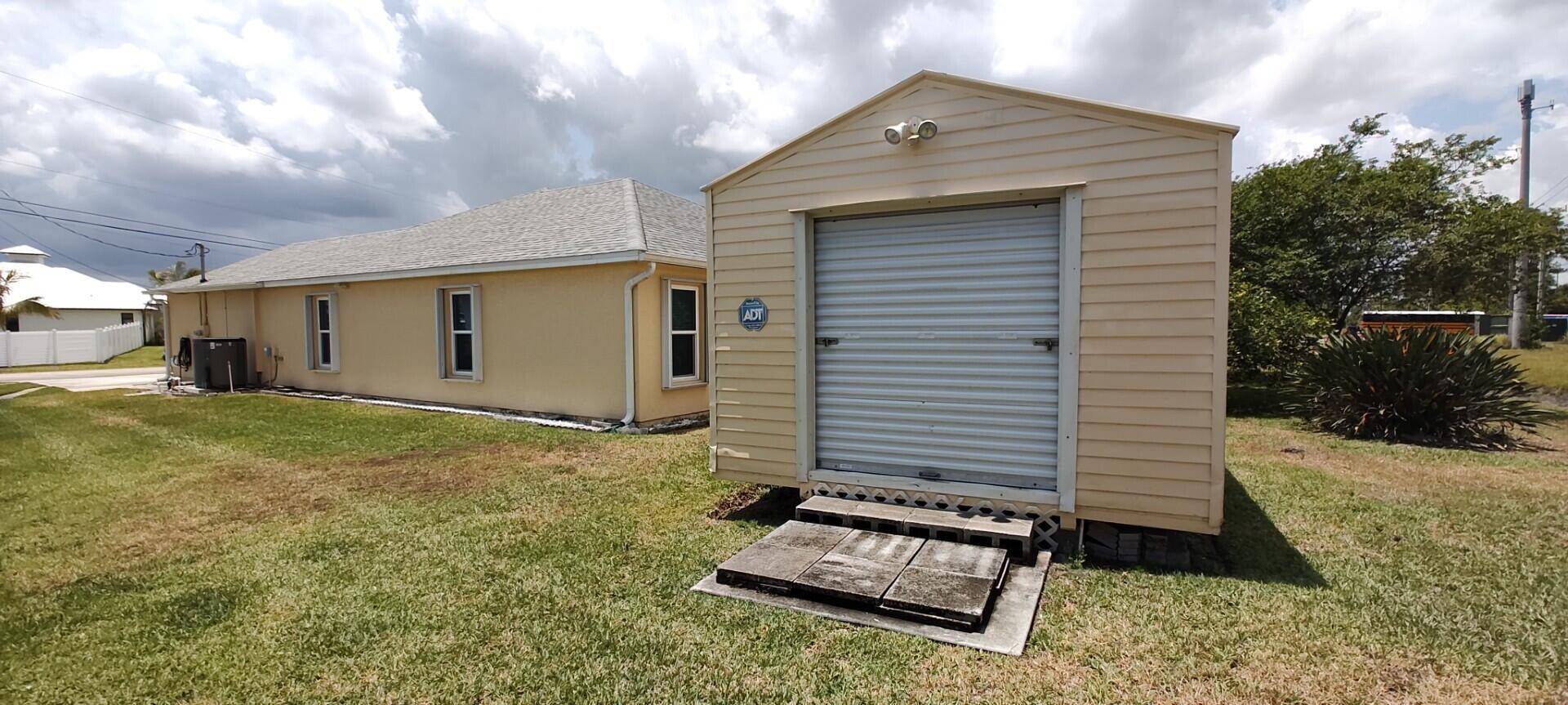 Port Saint Lucie, FL 34986,5226 NW North Piper CIR