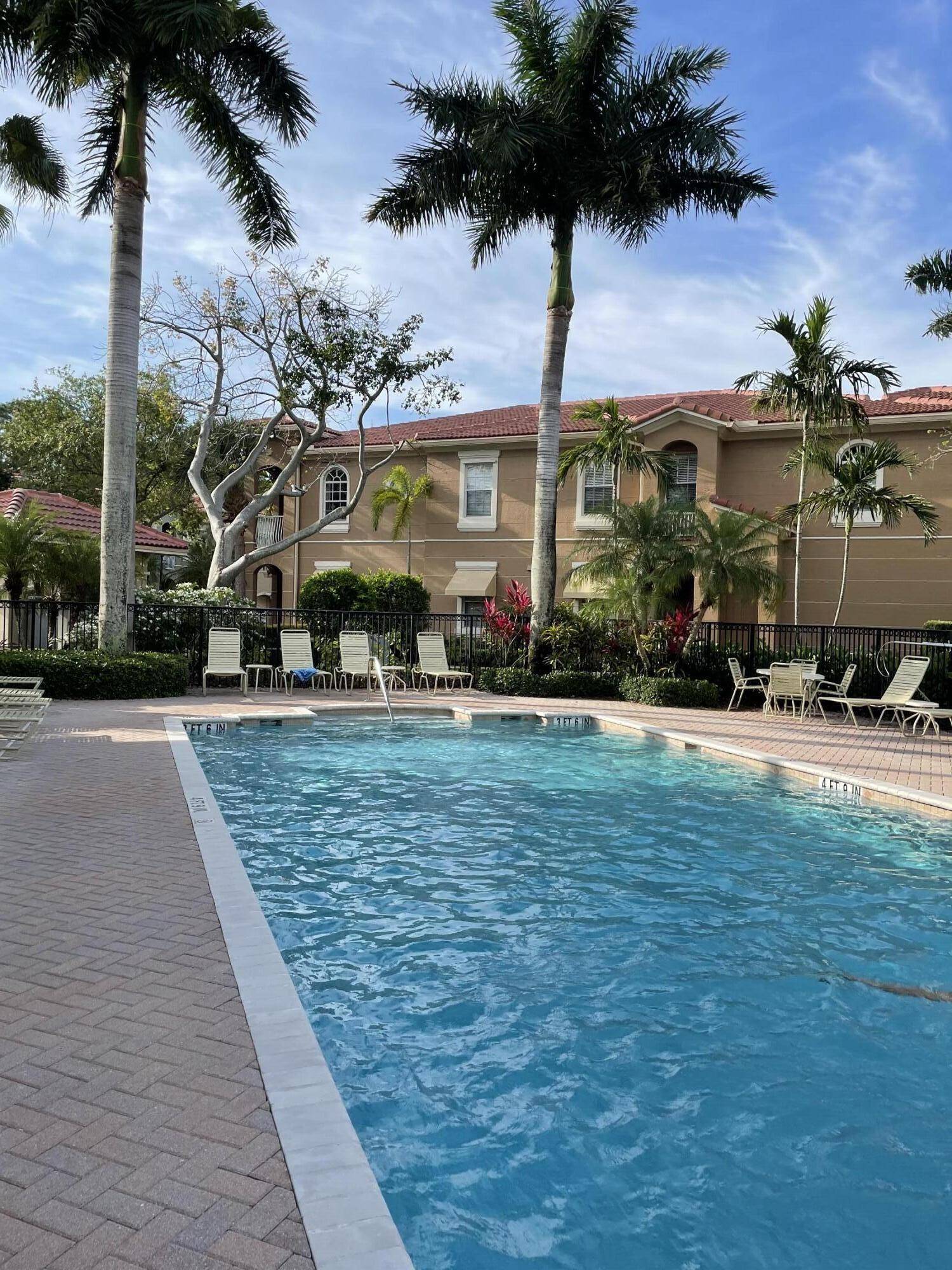 Palm Beach Gardens, FL 33418,4891 Bonsai CIR 201