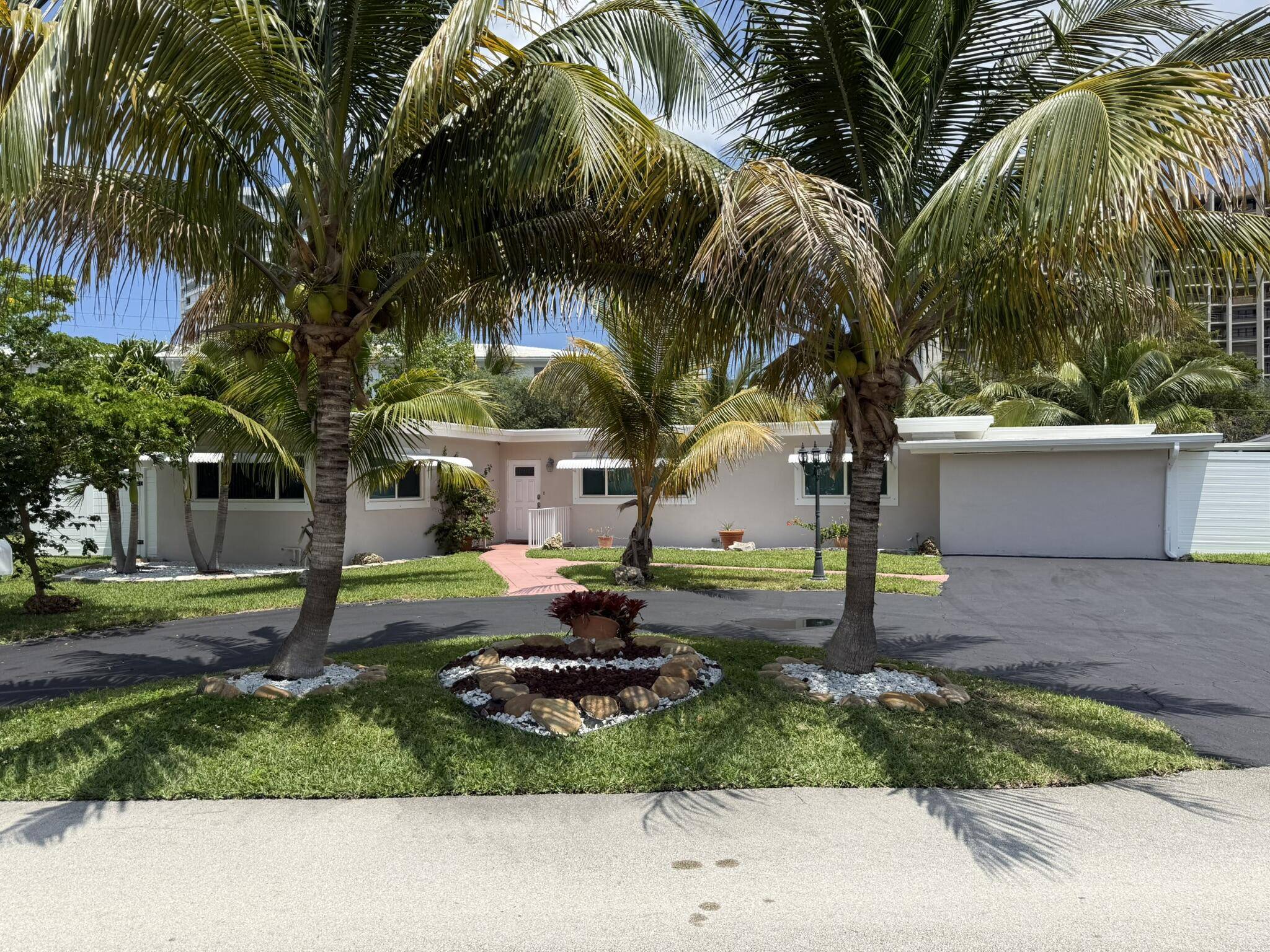 Lauderdale By The Sea, FL 33062,1760 Bel Air AVE