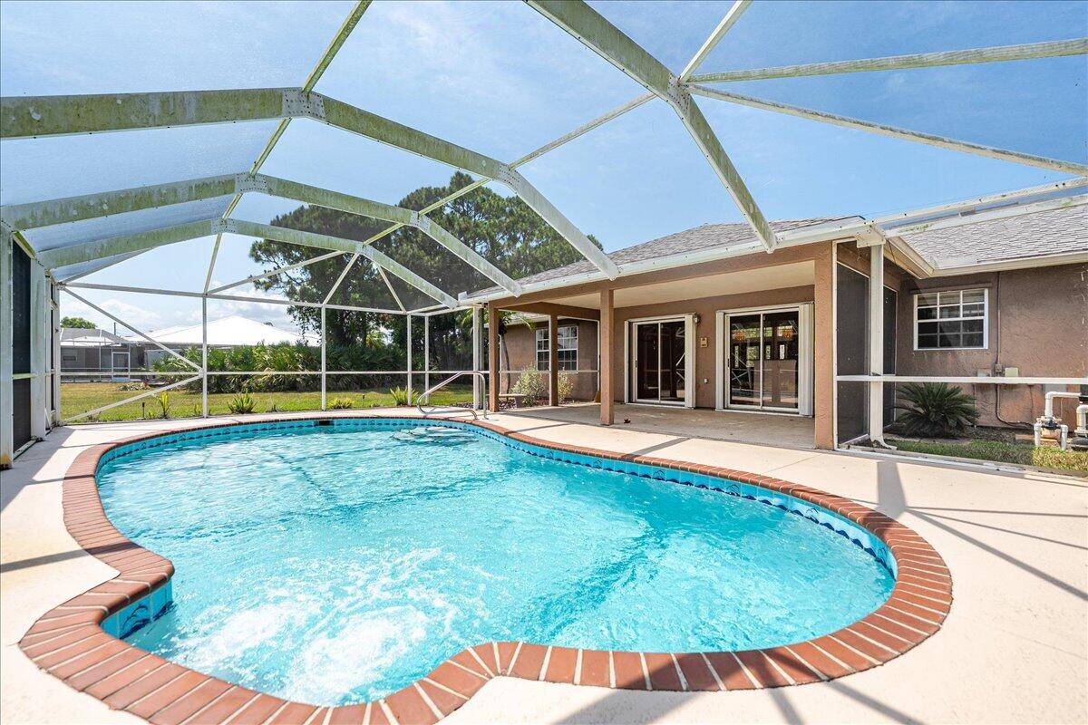 Port Saint Lucie, FL 34952,1824 SE Gaskins CIR