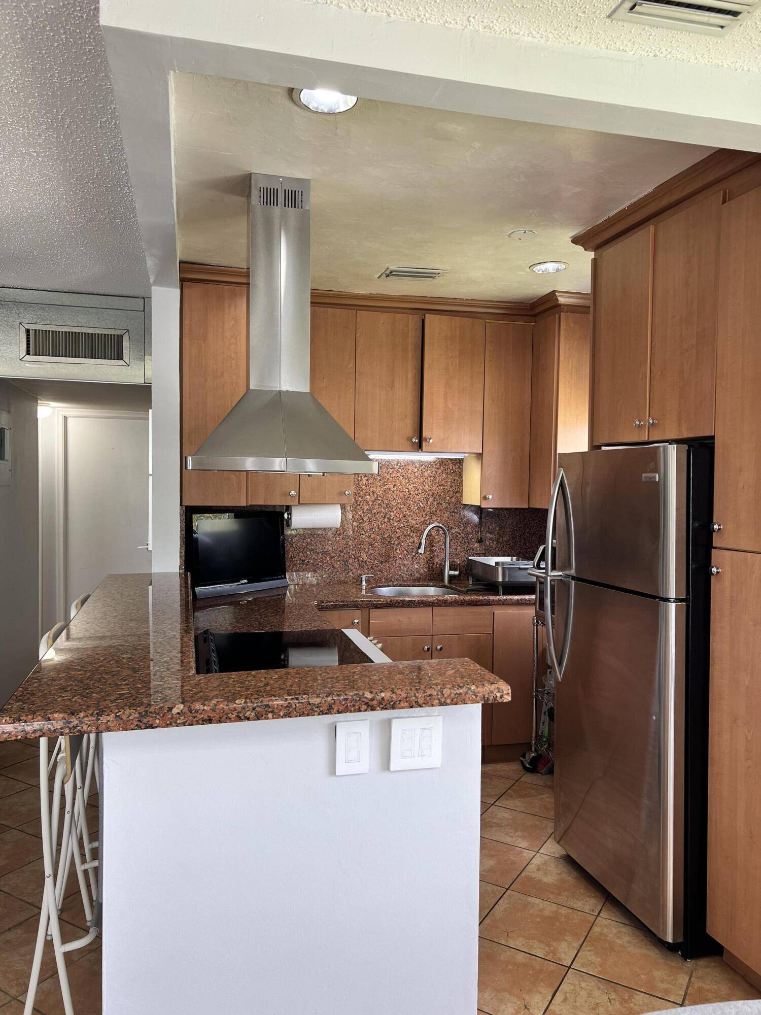 West Palm Beach, FL 33417,181 Waltham H