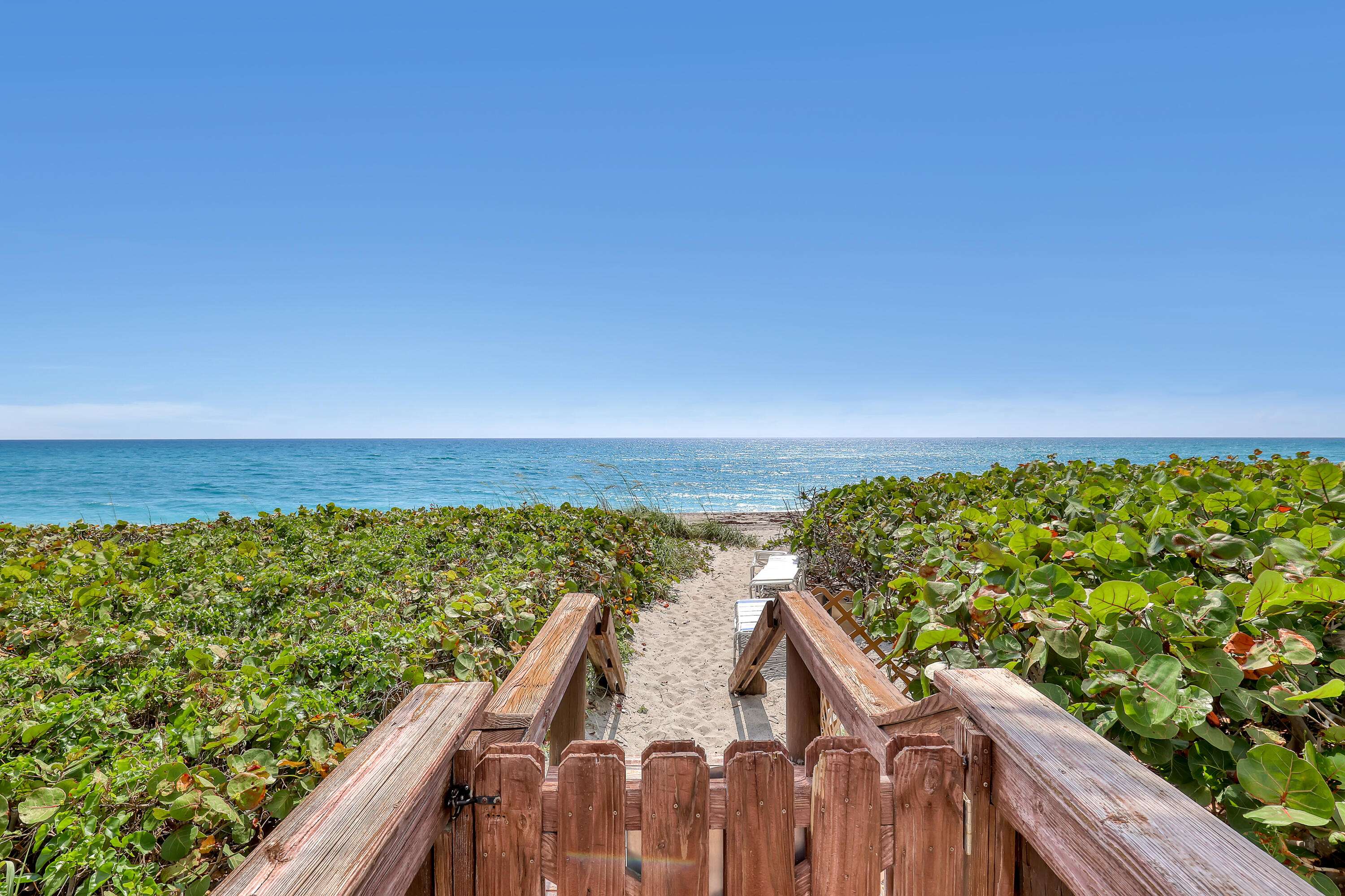 Juno Beach, FL 33408,220 Celestial WAY 6