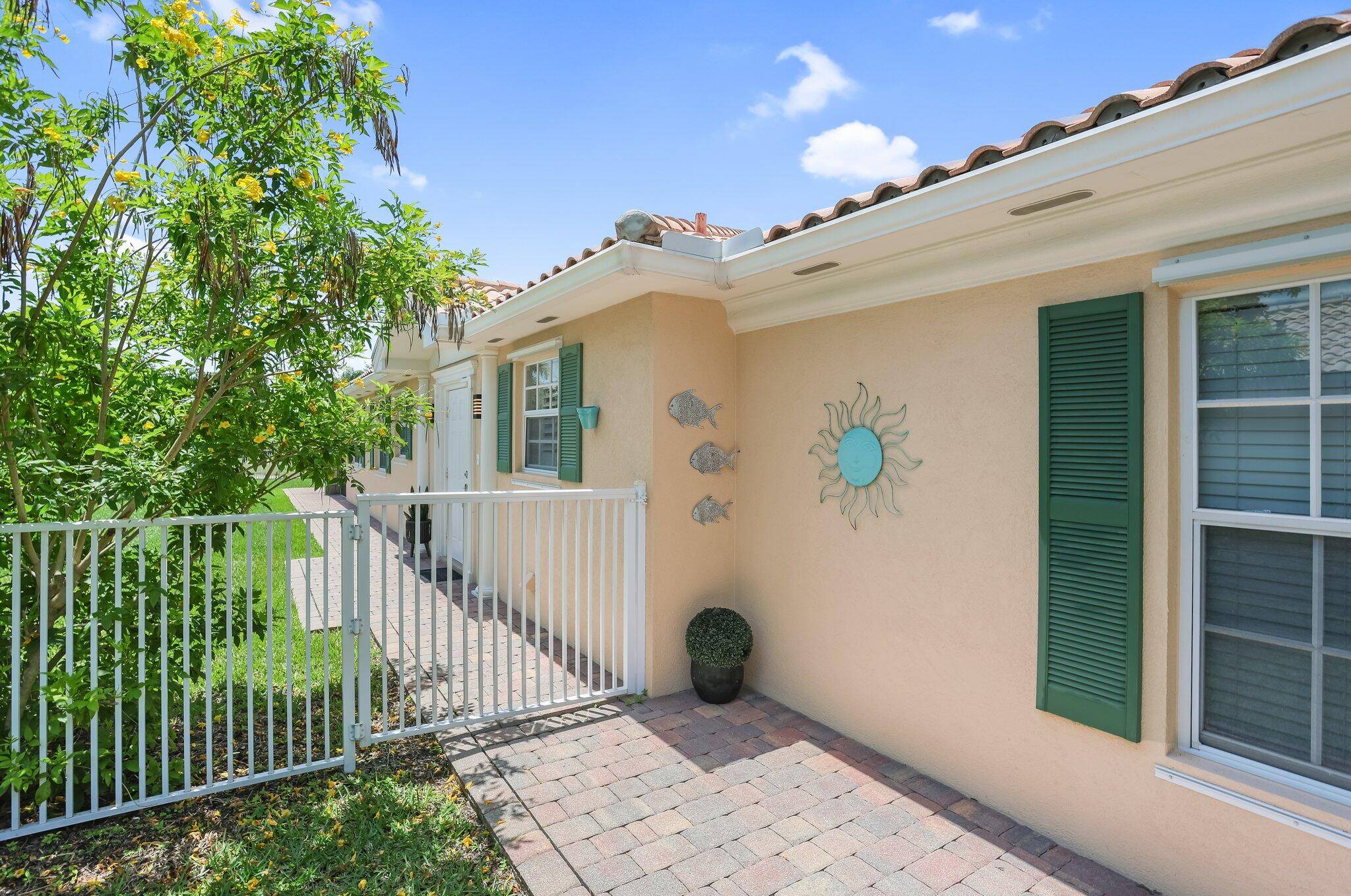 Wellington, FL 33414,8210 Saint Johns CT