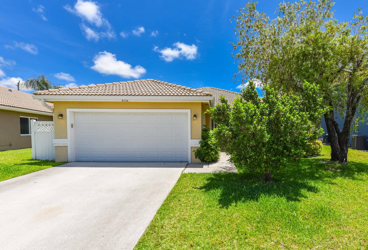 Boynton Beach, FL 33472,8516 Tourmaline BLVD